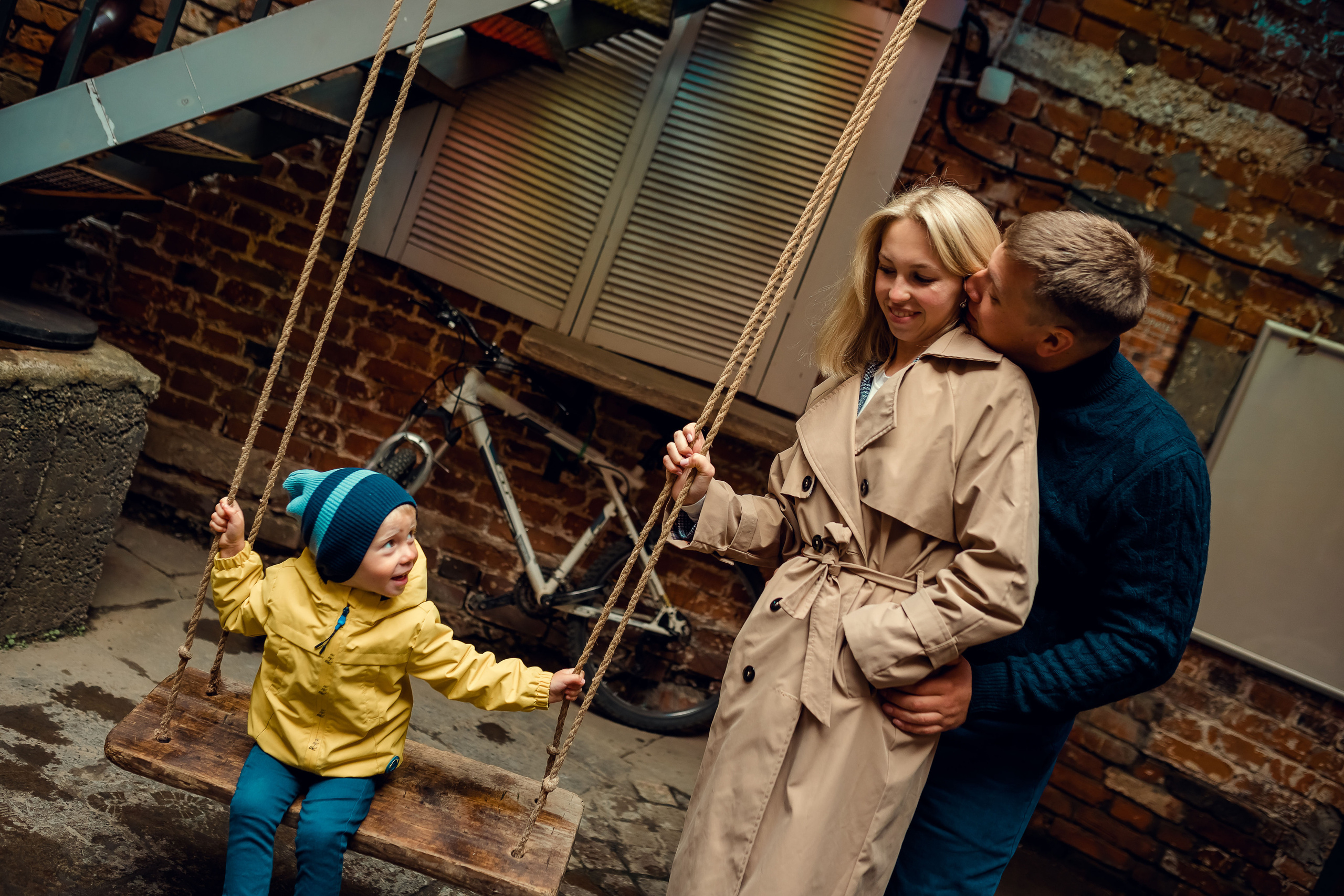 Юля, Саша и Тимоша. Семейный фотограф в Перми Ольга Гилева. Выпускные альбомы