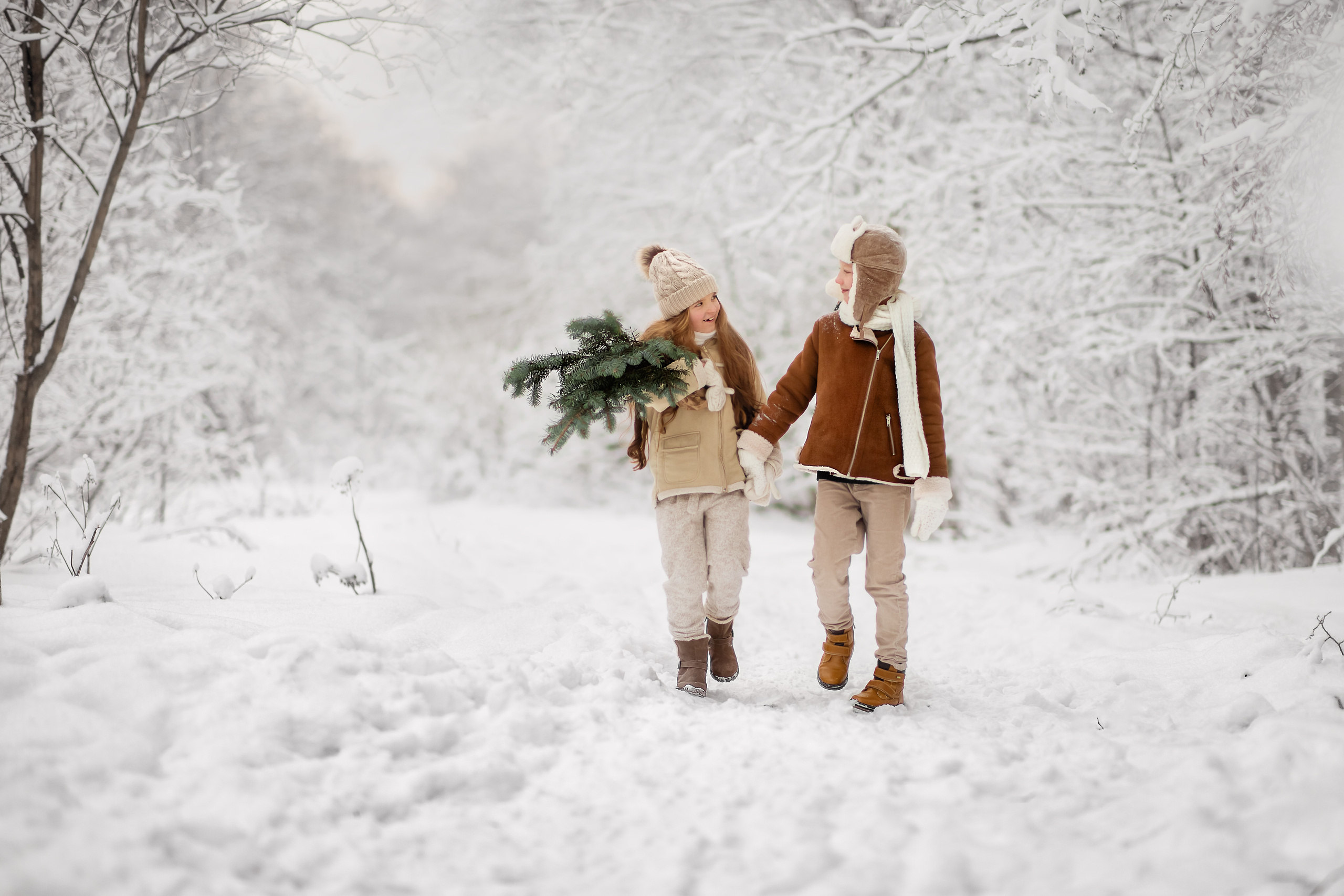 Фоторогулка в заснеженном лесу. Детский и семейный фотограф в Санкт-Петербурге Ольга Стырова