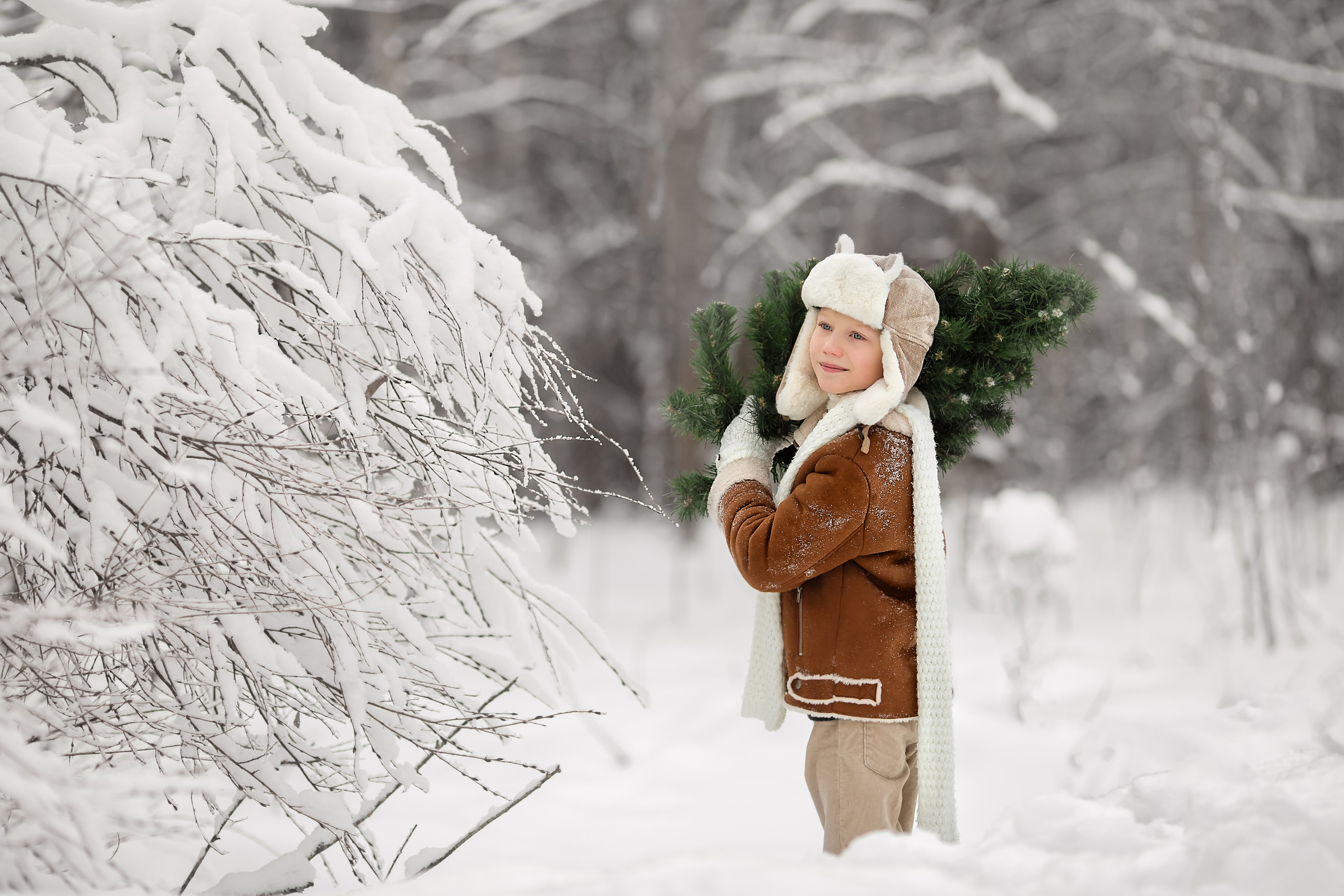 Фоторогулка в заснеженном лесу. Детский и семейный фотограф в Санкт-Петербурге Ольга Стырова