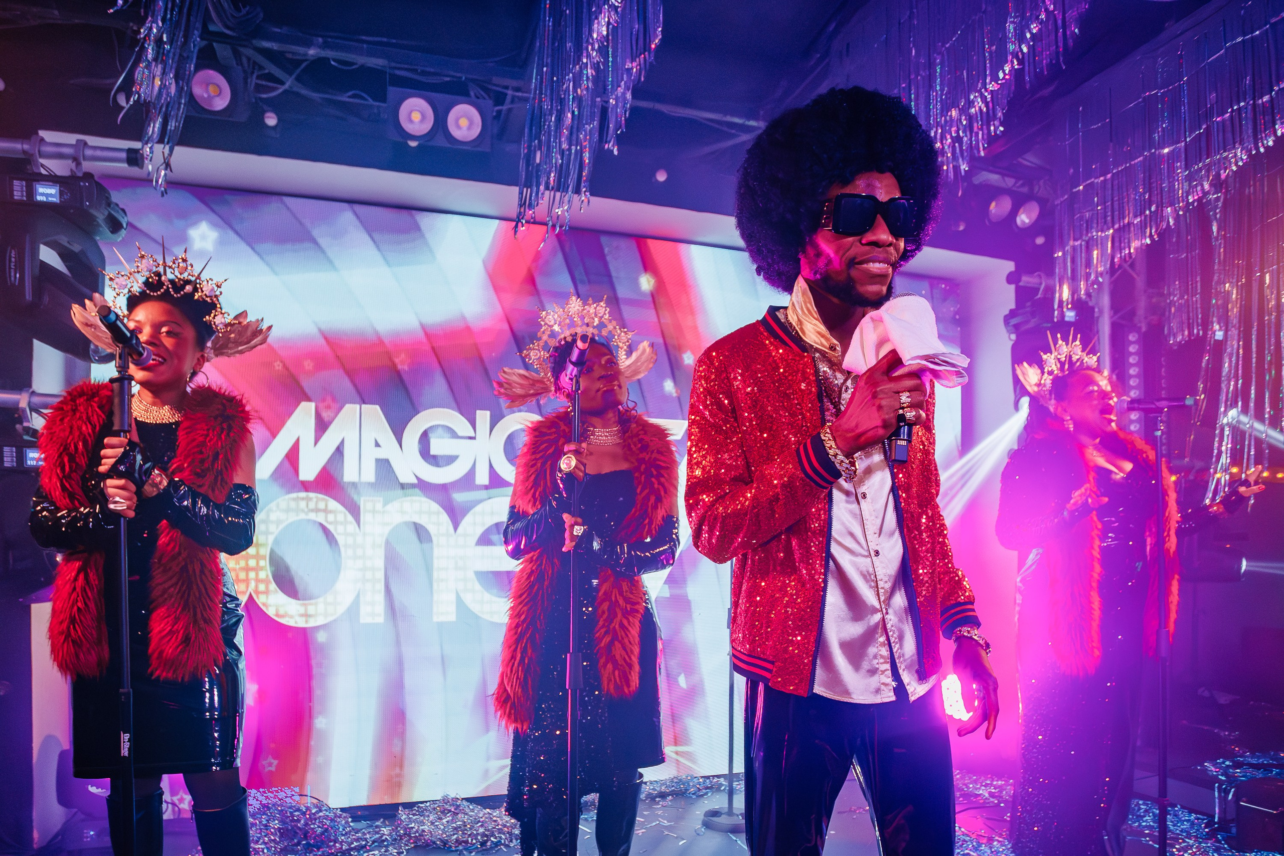 «Magic of BONEY`M «_Чайка на пляже_Ялта_06.12.2025 г. Аминов Руслан | Фотограф