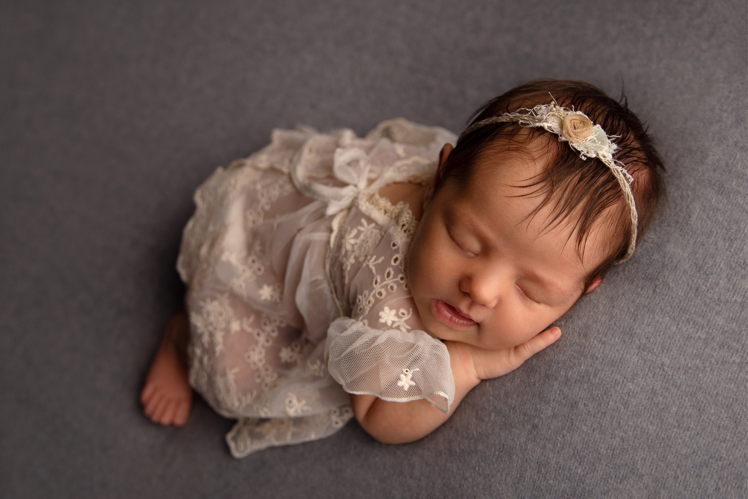 Фотосессия для крошки Мии. Фотограф Елена Зуйкова