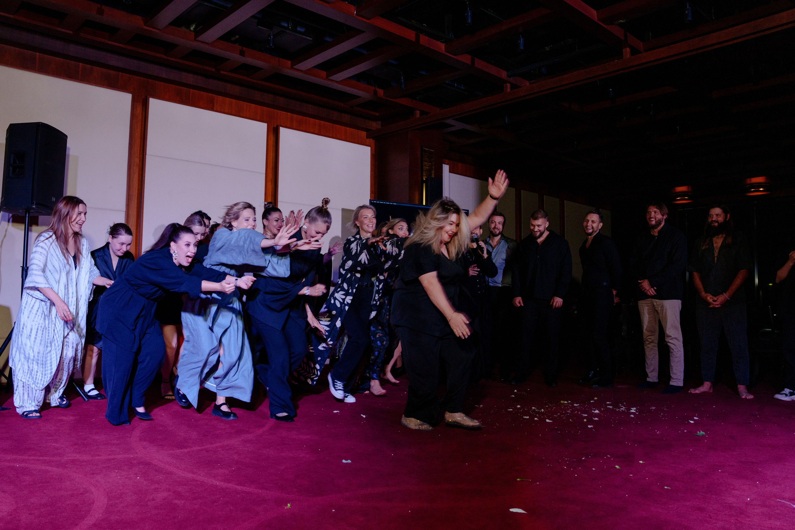 Репортажный фотограф на день рождения в ресторане KAI. Репортажный фотограф Москва Сергей Дружинин