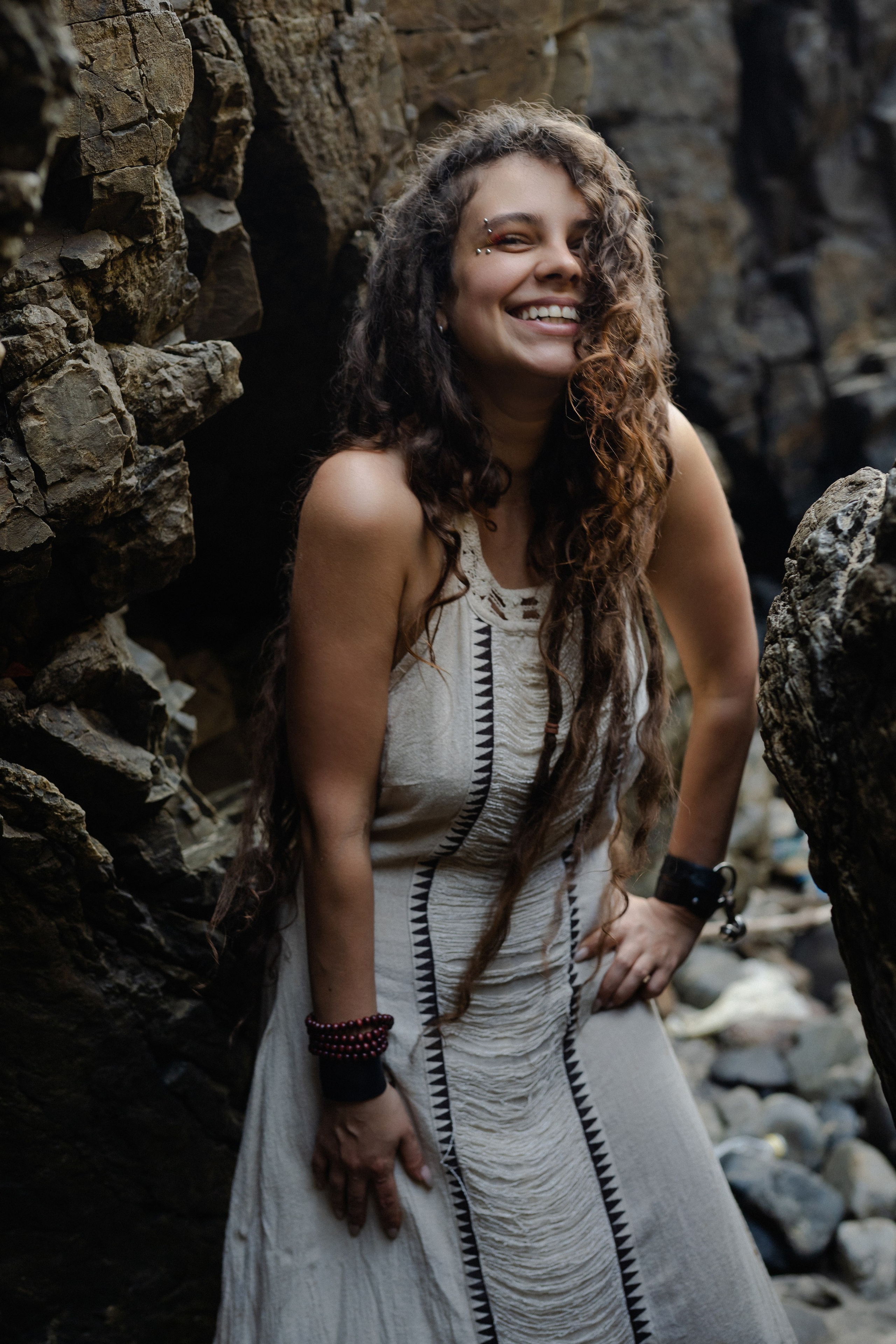 Ксения и море. Фотограф Аля Овчарова