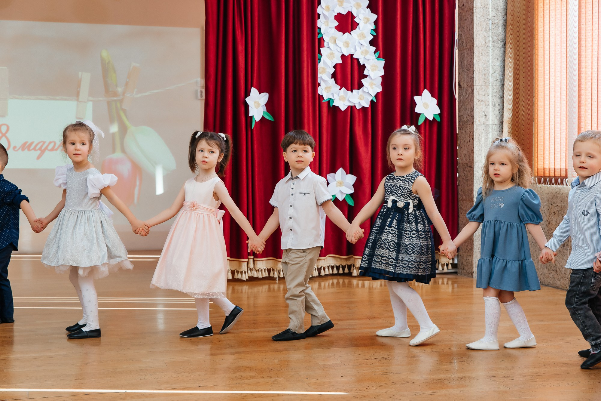 Детский сад № 93 — Утренник (07.03.2023). Свадебный и семейный фотограф Крамар Наталья