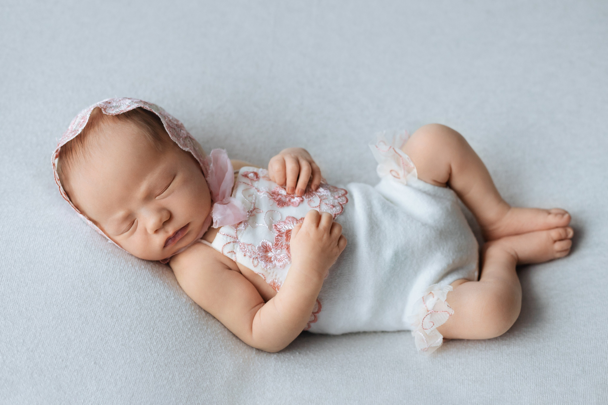 Девочки. Фотограф новорожденных Химки, Красногорск, Мытищи и Москва Елена Третьяк