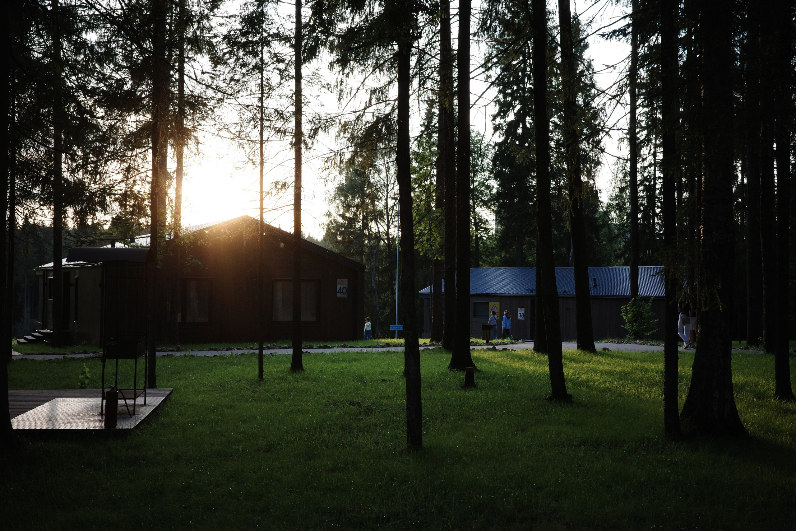 #41: Пересвет / август 2025. Проект «Фотокладовка»: блог уличной фотографии в формате street photo