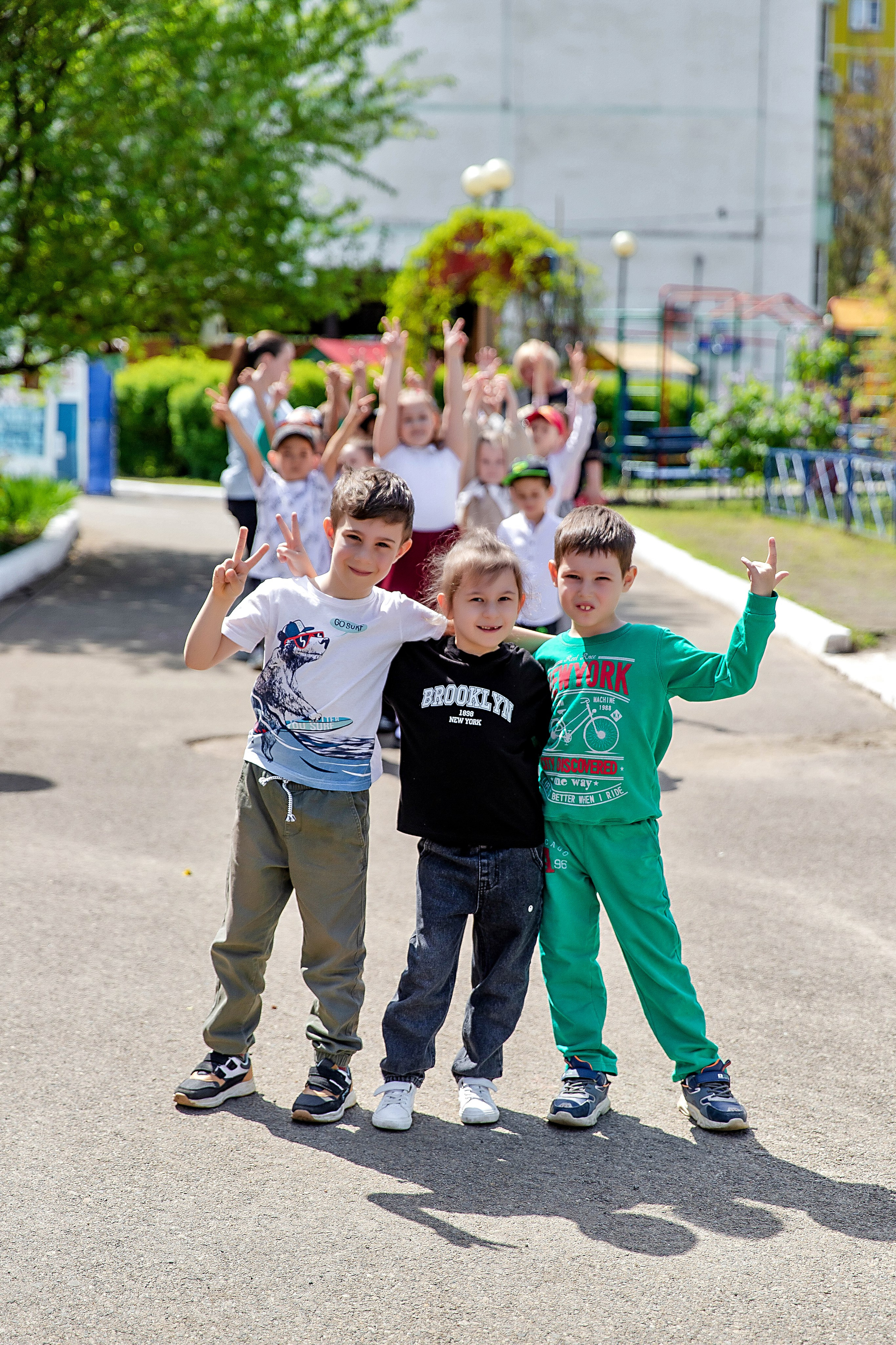 Выпускные (школьные) альбомы (книги) в Ростове-на-Дону. Современные Выпускные Альбомы в Ростове-на-Дону