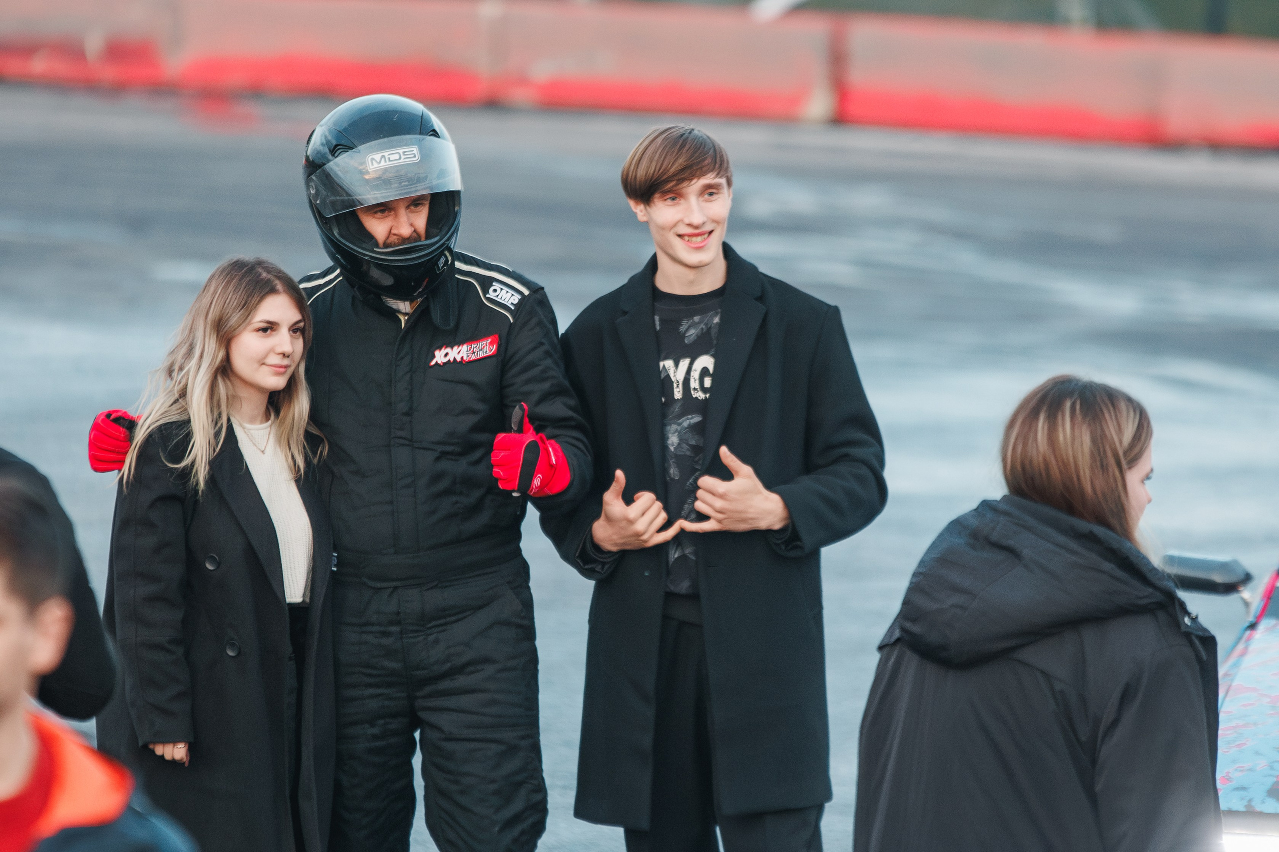Выставка и дрифт машин. Репортажный фотограф. Москва. Алина Ланская