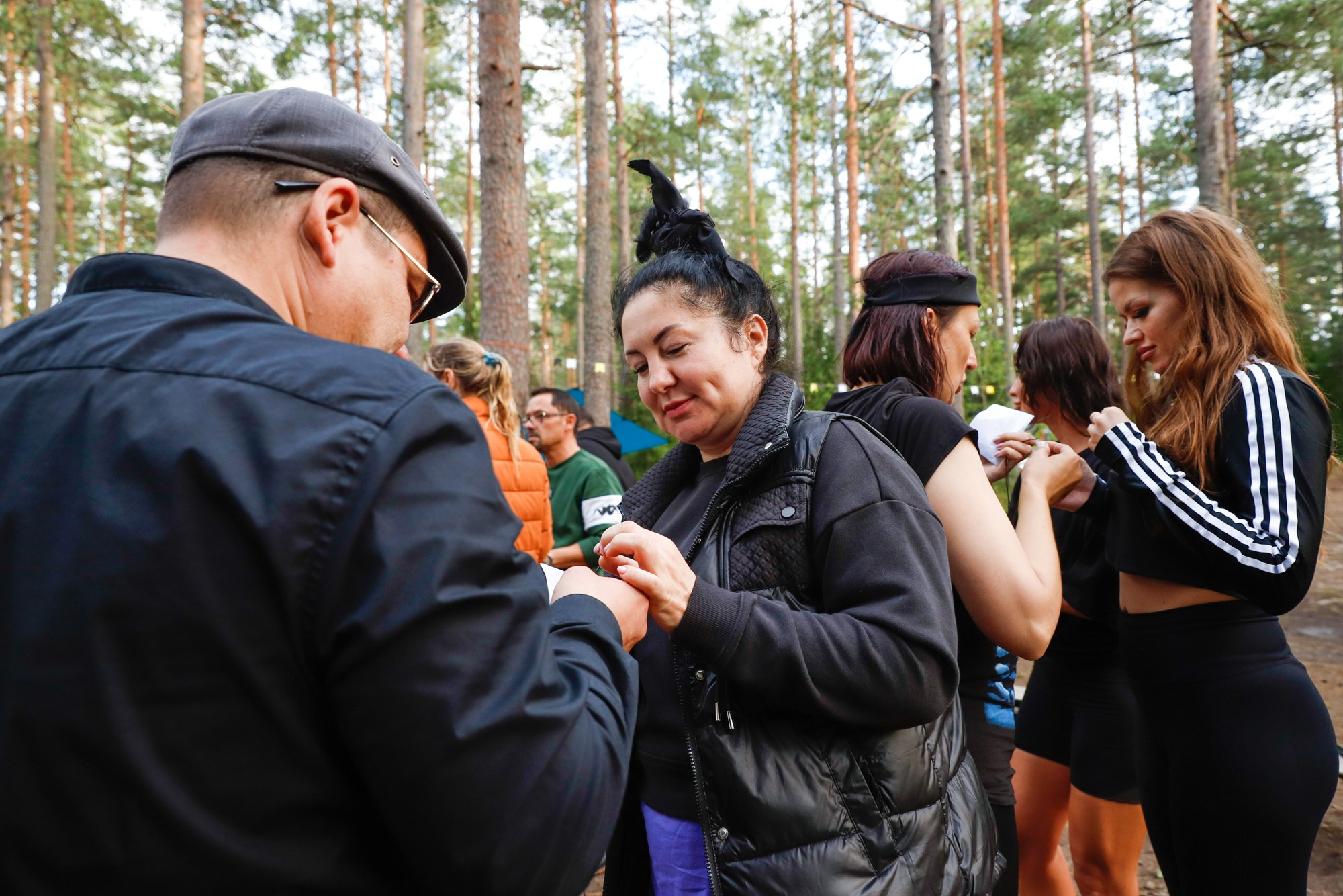 «Последний герой» в лагере для взрослых «Изи». Фотограф Дарья Попова
