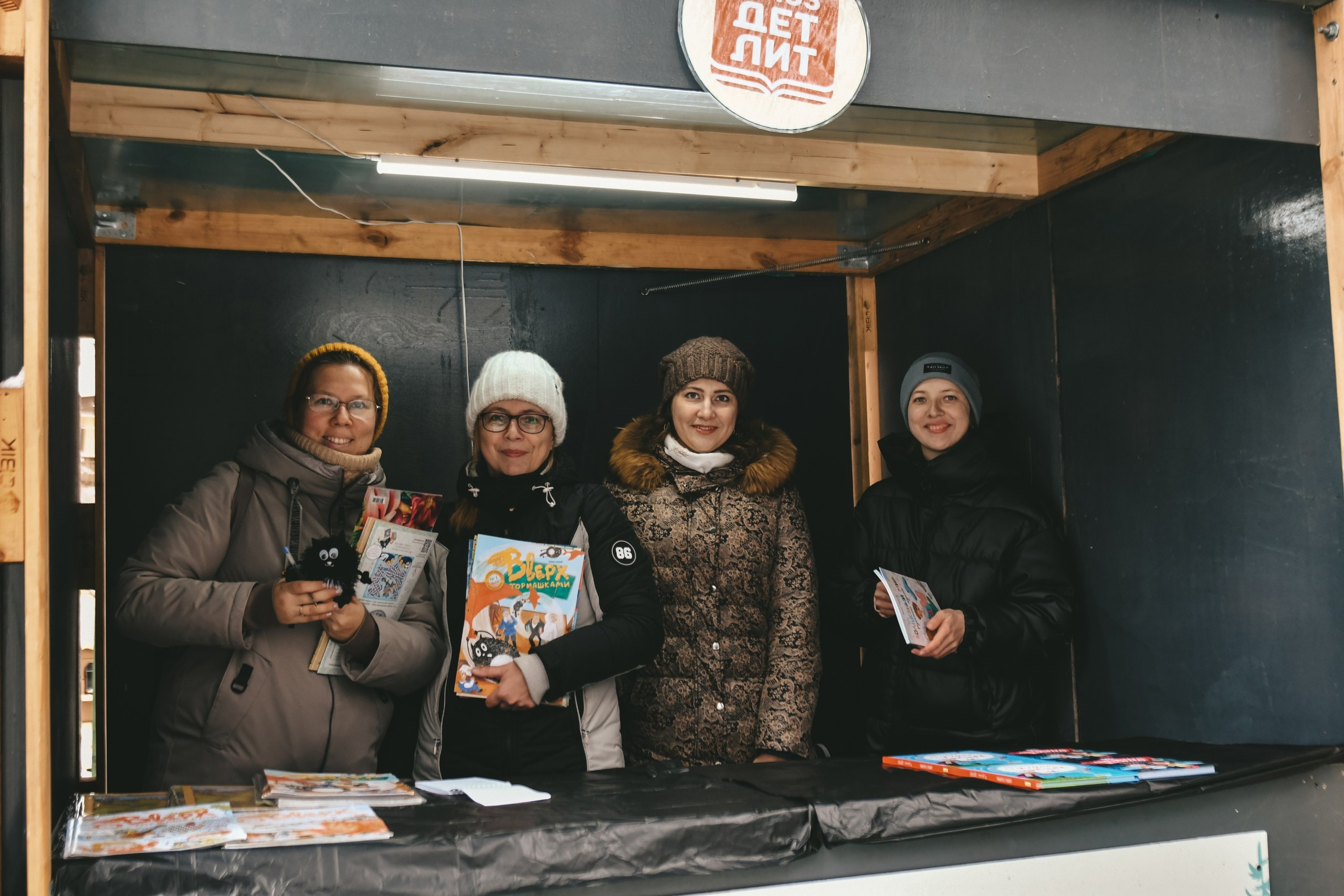 10 сосновых шишек. Kirillova Studio — мастерская декора и событий Юли Кирилловой