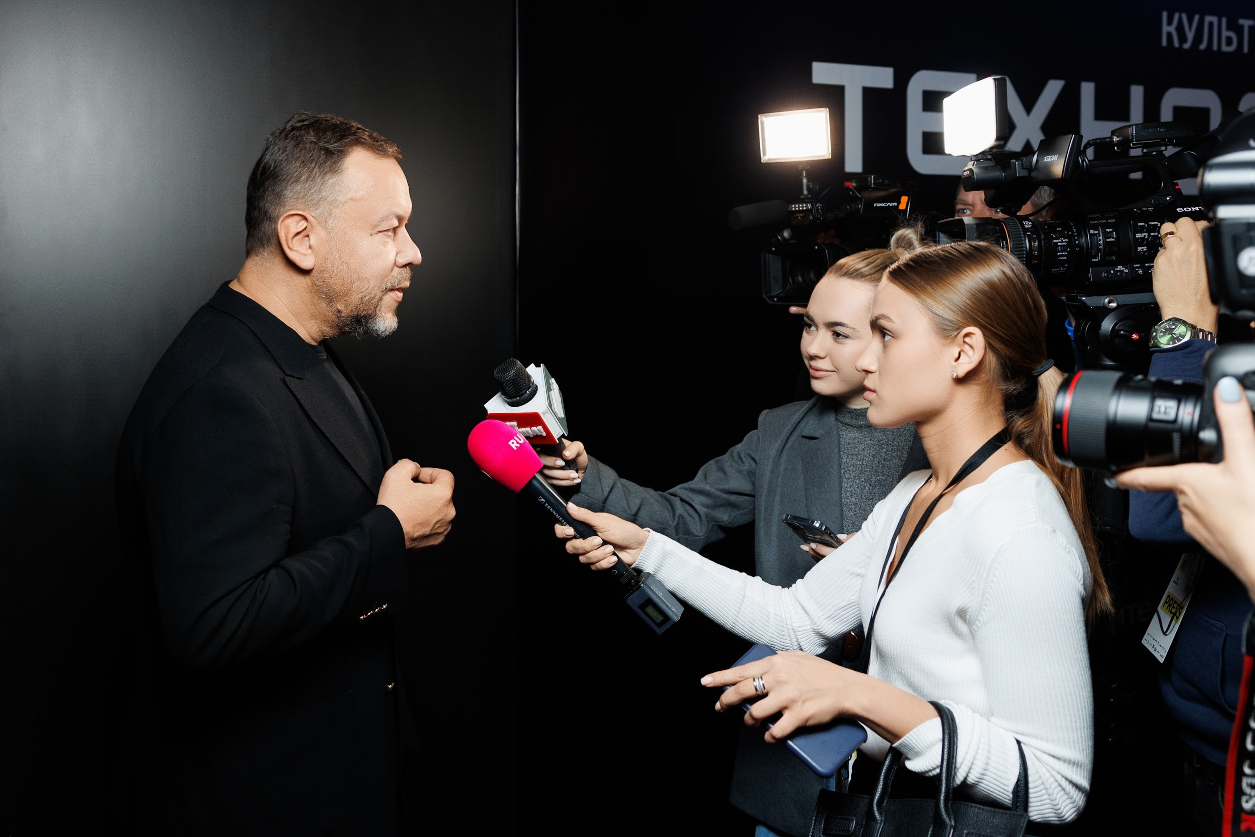 Sokol Fashion Week 2023. Kirillova Studio — мастерская декора и событий Юли Кирилловой