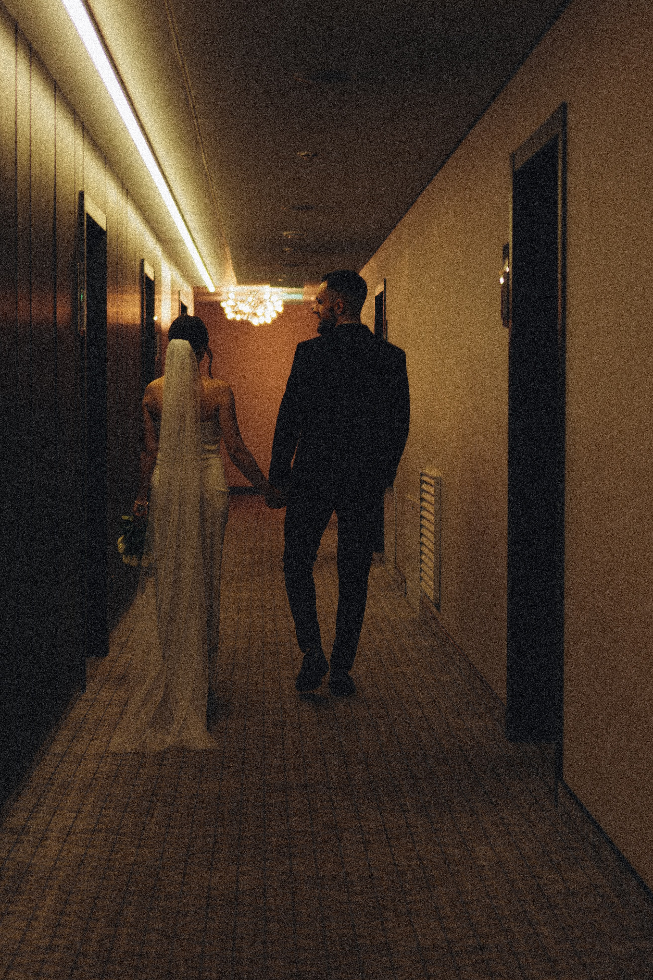 СВАДЕБНАЯ СЬЕМКА СБОРОВ ЖЕНИХА И НЕВЕСТЫ В ОТЕЛЕ И ТАКЖЕ ФОТОСЕССИИЯ В ОТЕЛЕЕ МЕГАПОЛИС БРЯНСК. Профессиональный фотограф, Санкт-Петербург — Виктория Богомолова