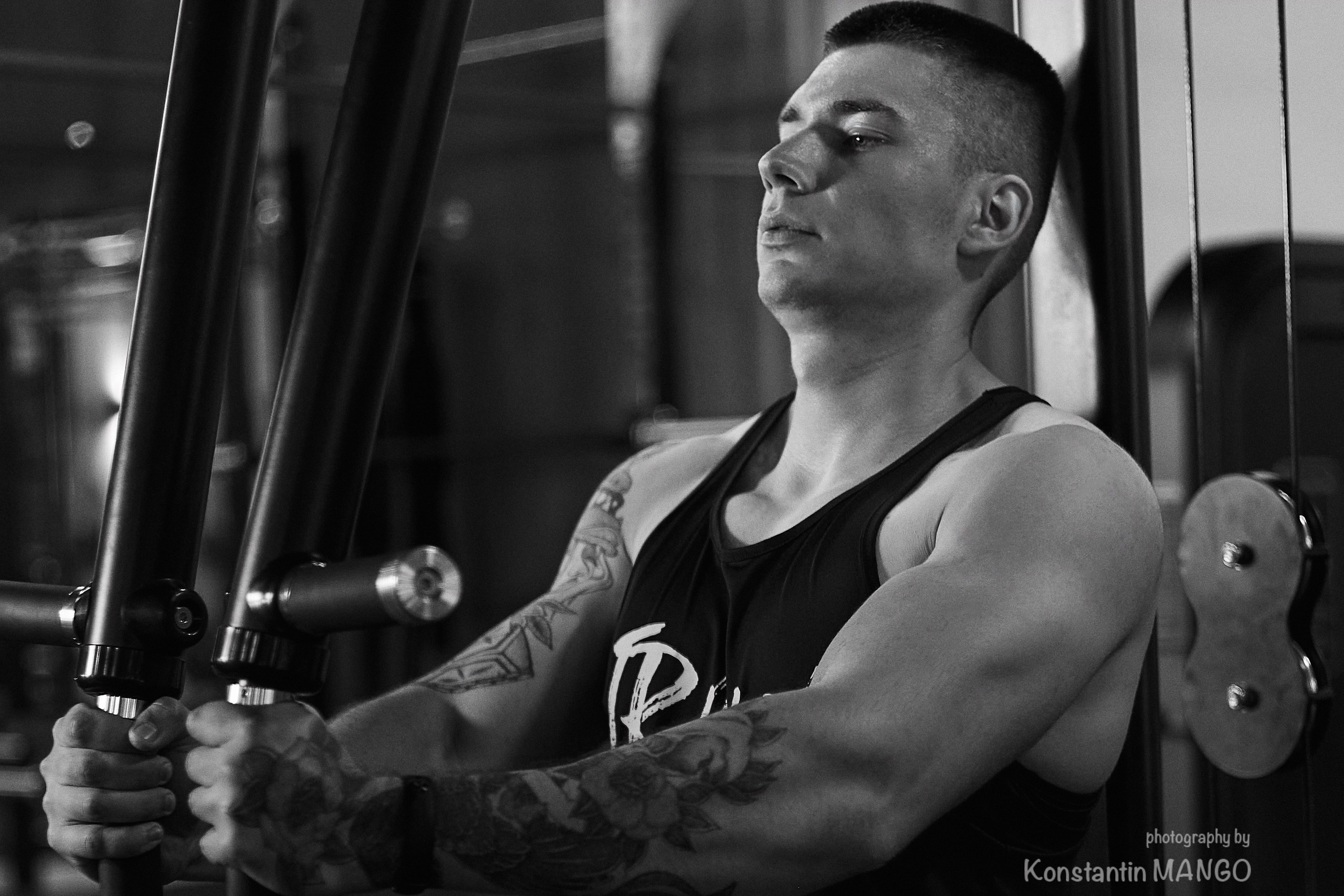 Фитнес фото для тренера Дениса. Фотограф в Рязани. Свадьба, семейное фото, портрет. Константин Манго