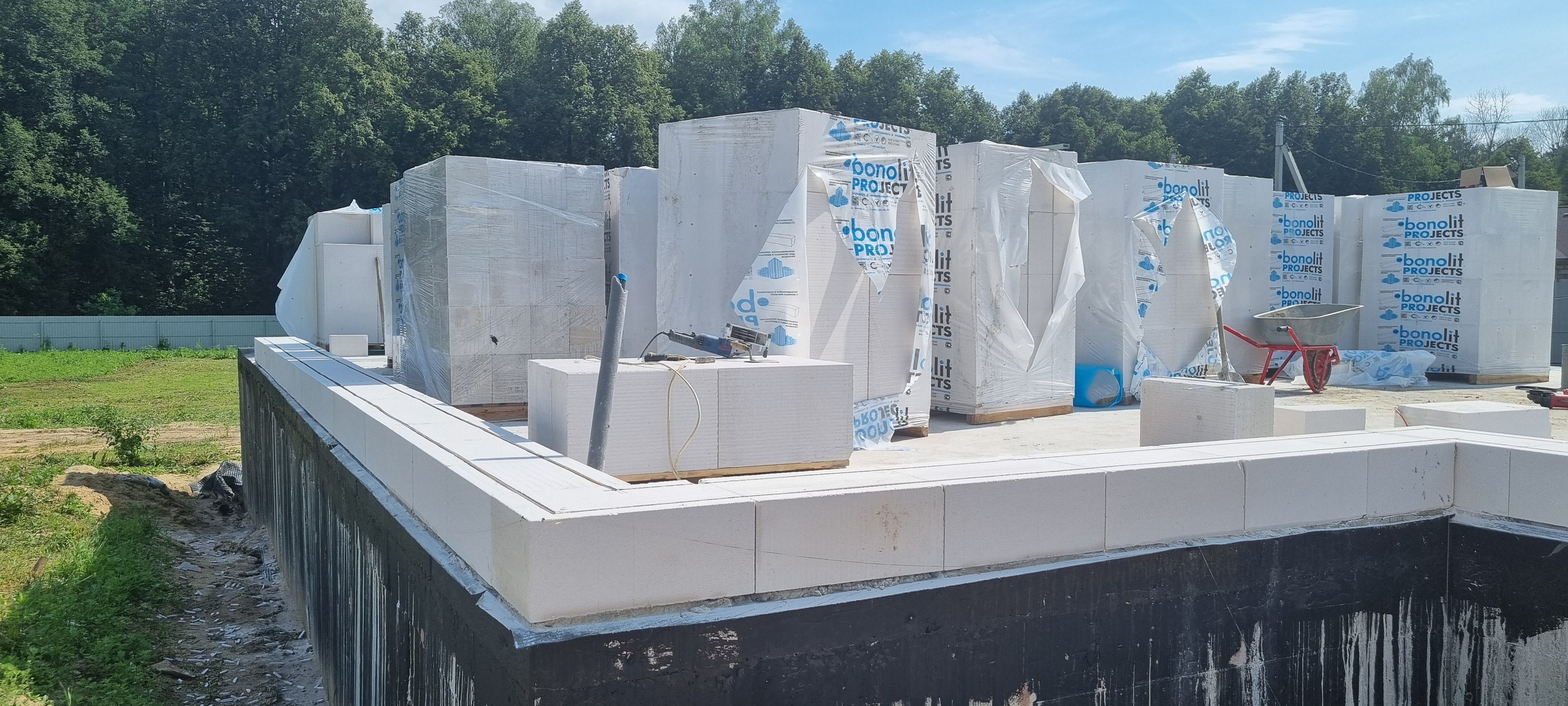 Кладка газоблока