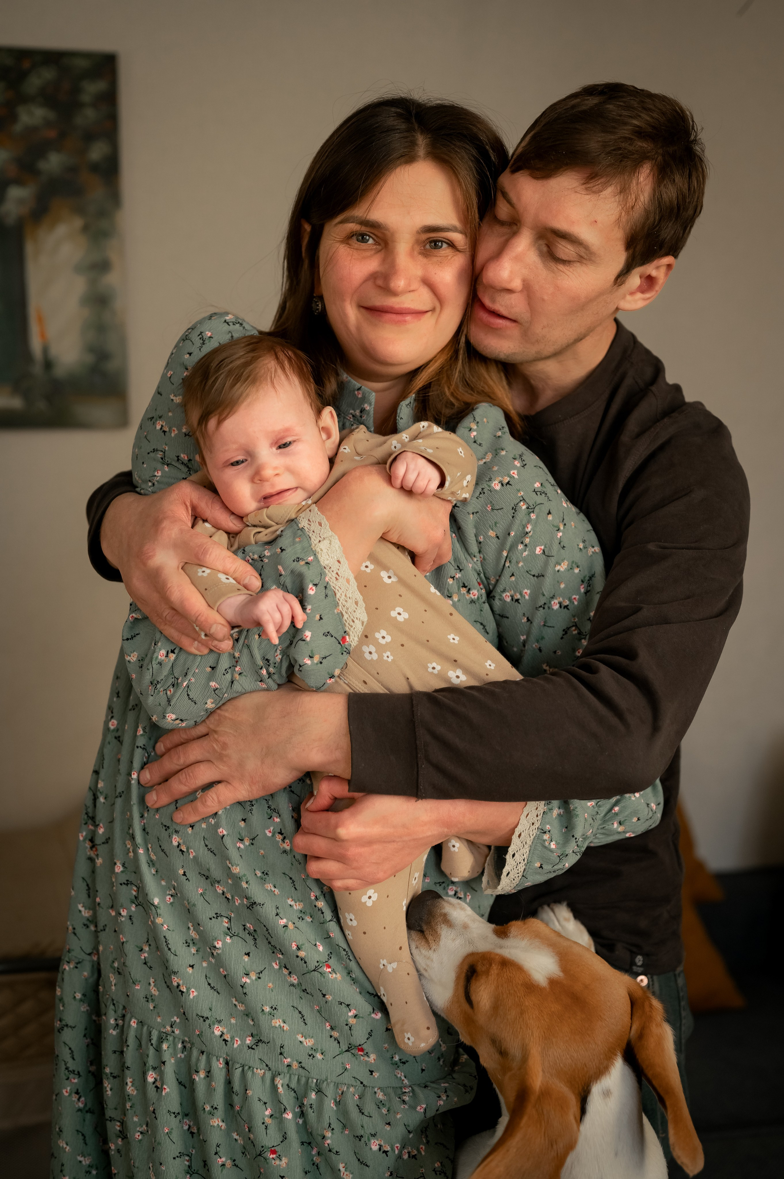 Родители с новорожденным малышом. Фотограф новорождённых, семейный, школьный в городе Калуге Евгения