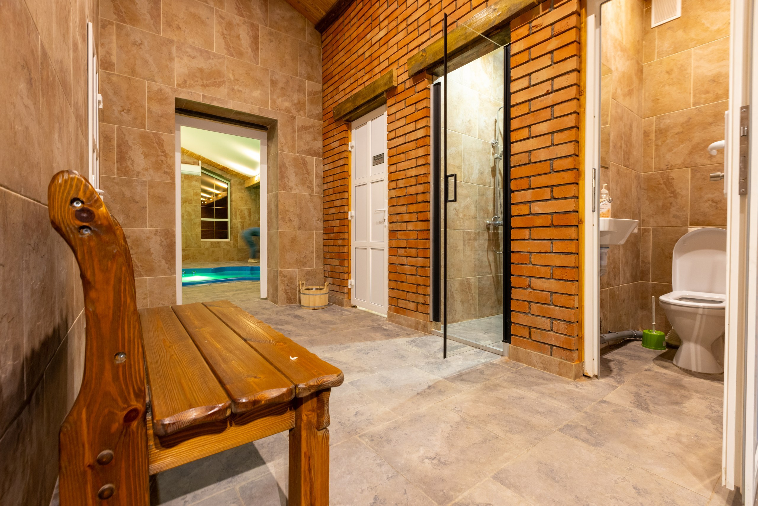 Большая Тросна вечером и новый бассейный комплекс. Фотограф в Туле Крупский АнДРей. Фотостудия «КАДР71» в Туле