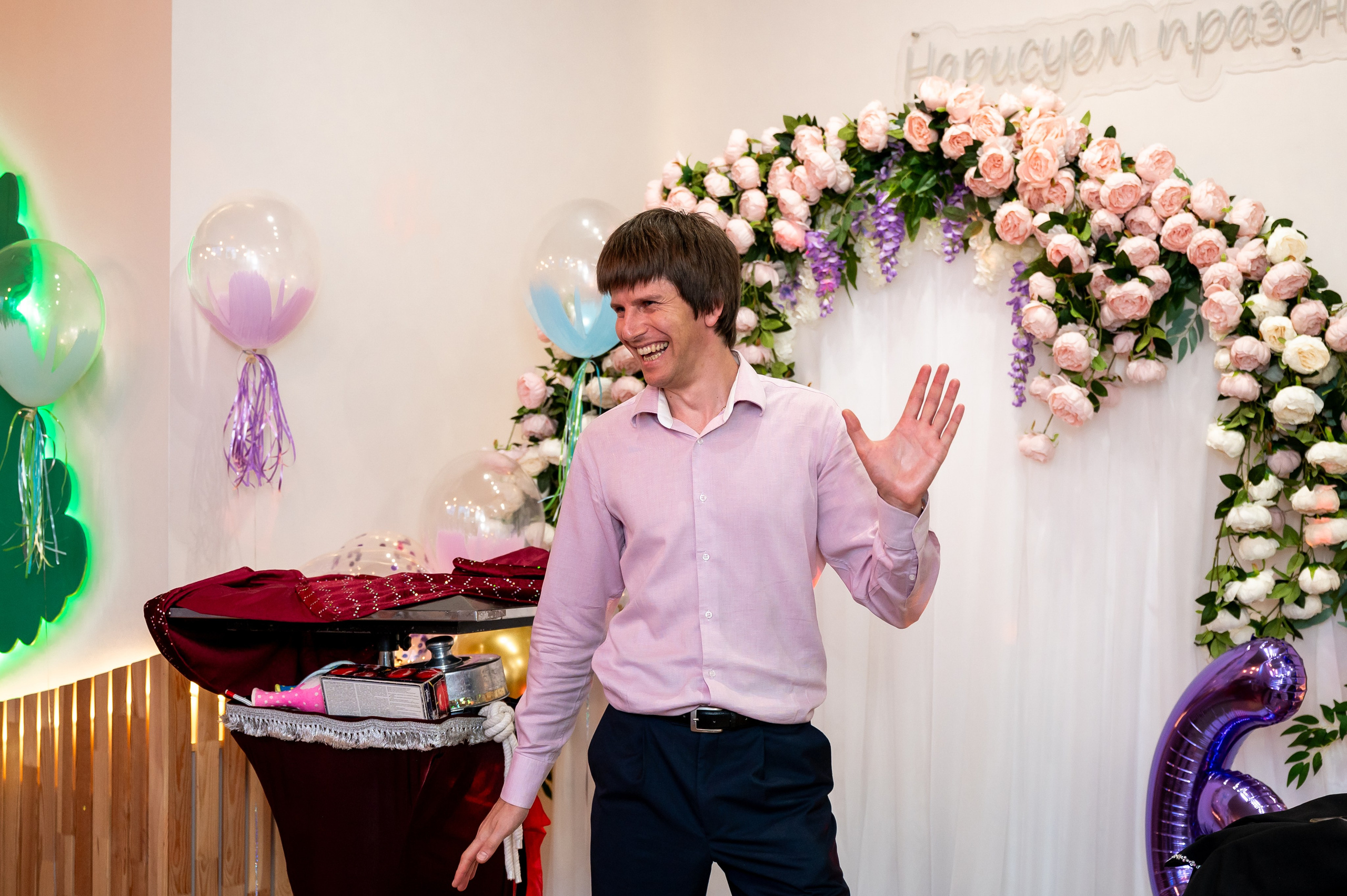 ДР в лофте с фокусником