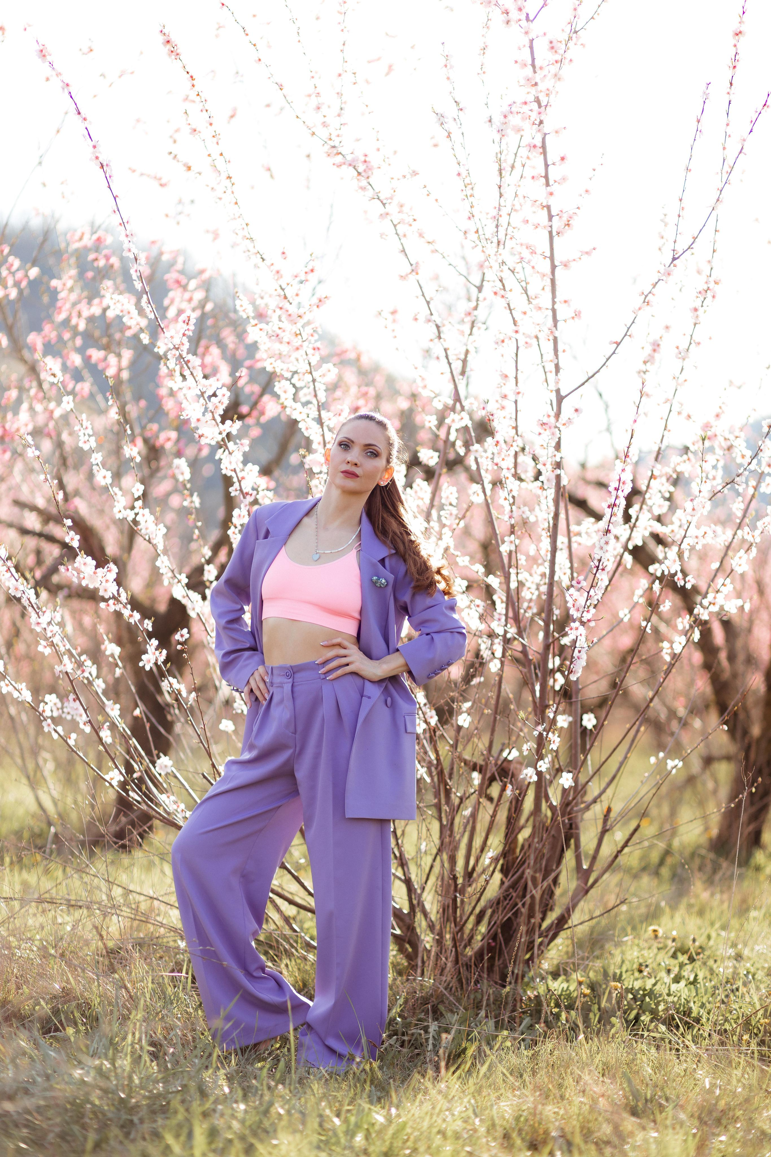 Мария и цветение персика