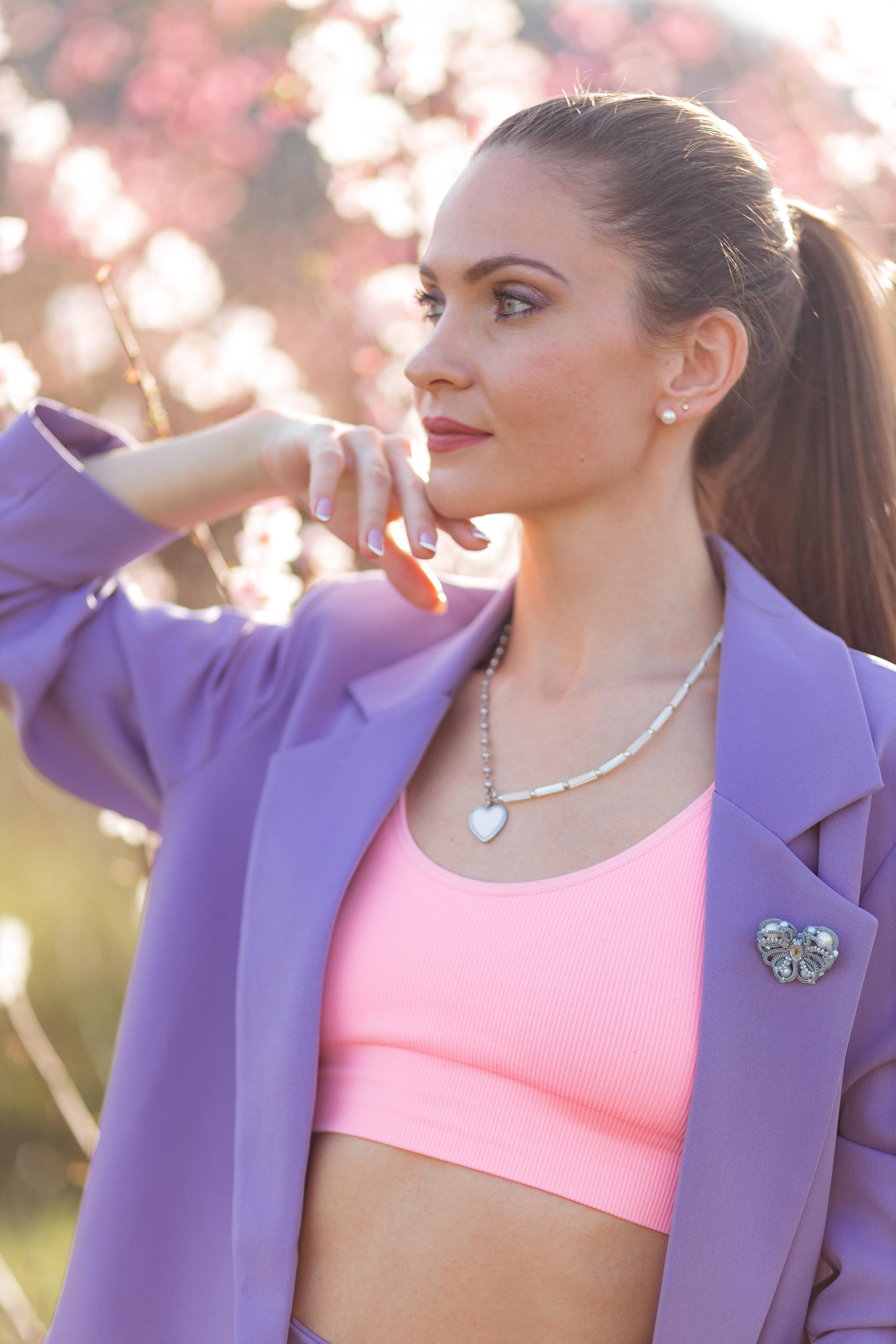 Мария и цветение персика