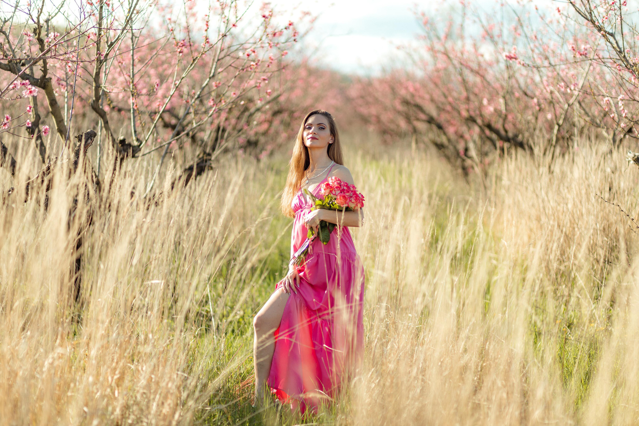 Мария и цветение персика