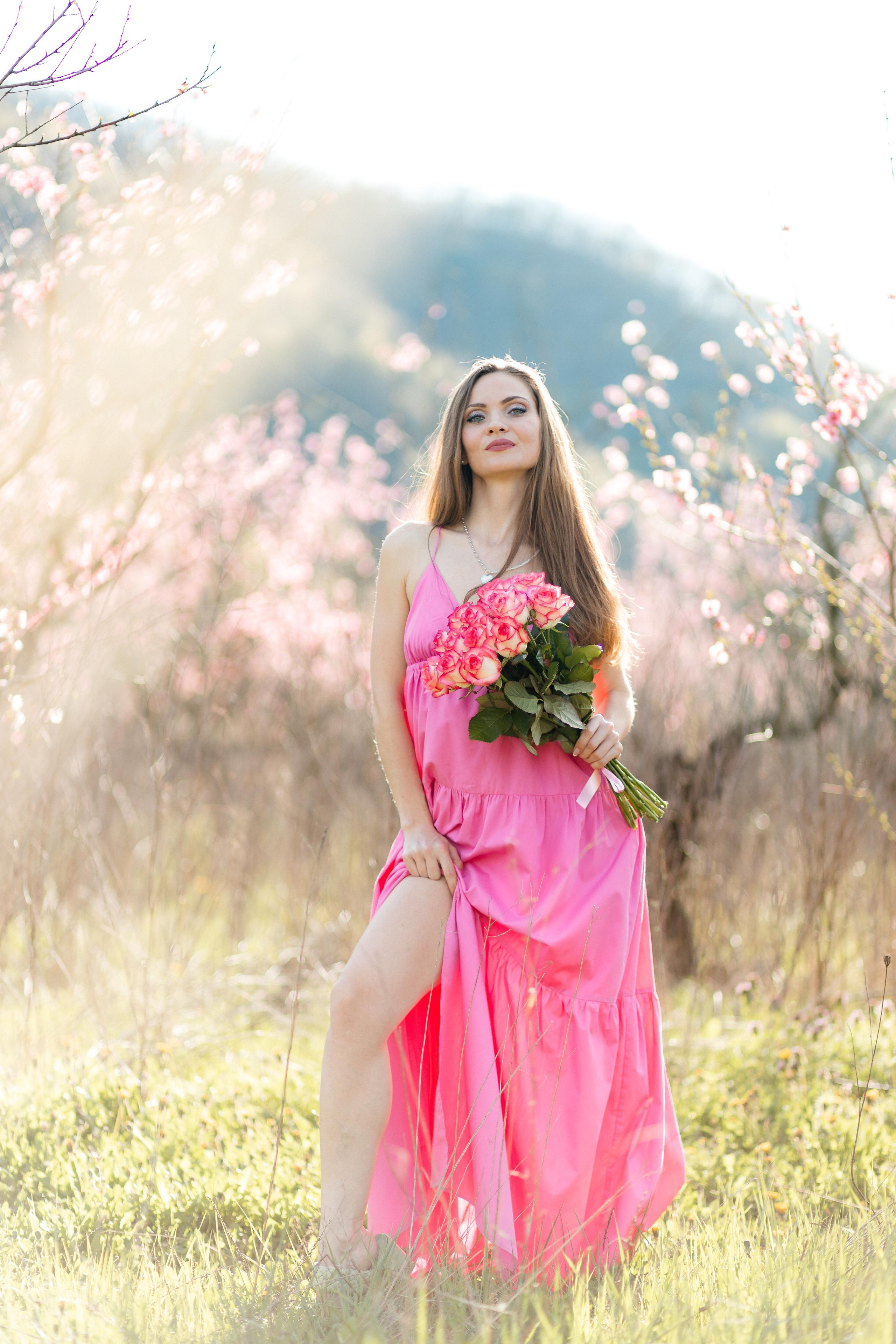 Мария и цветение персика