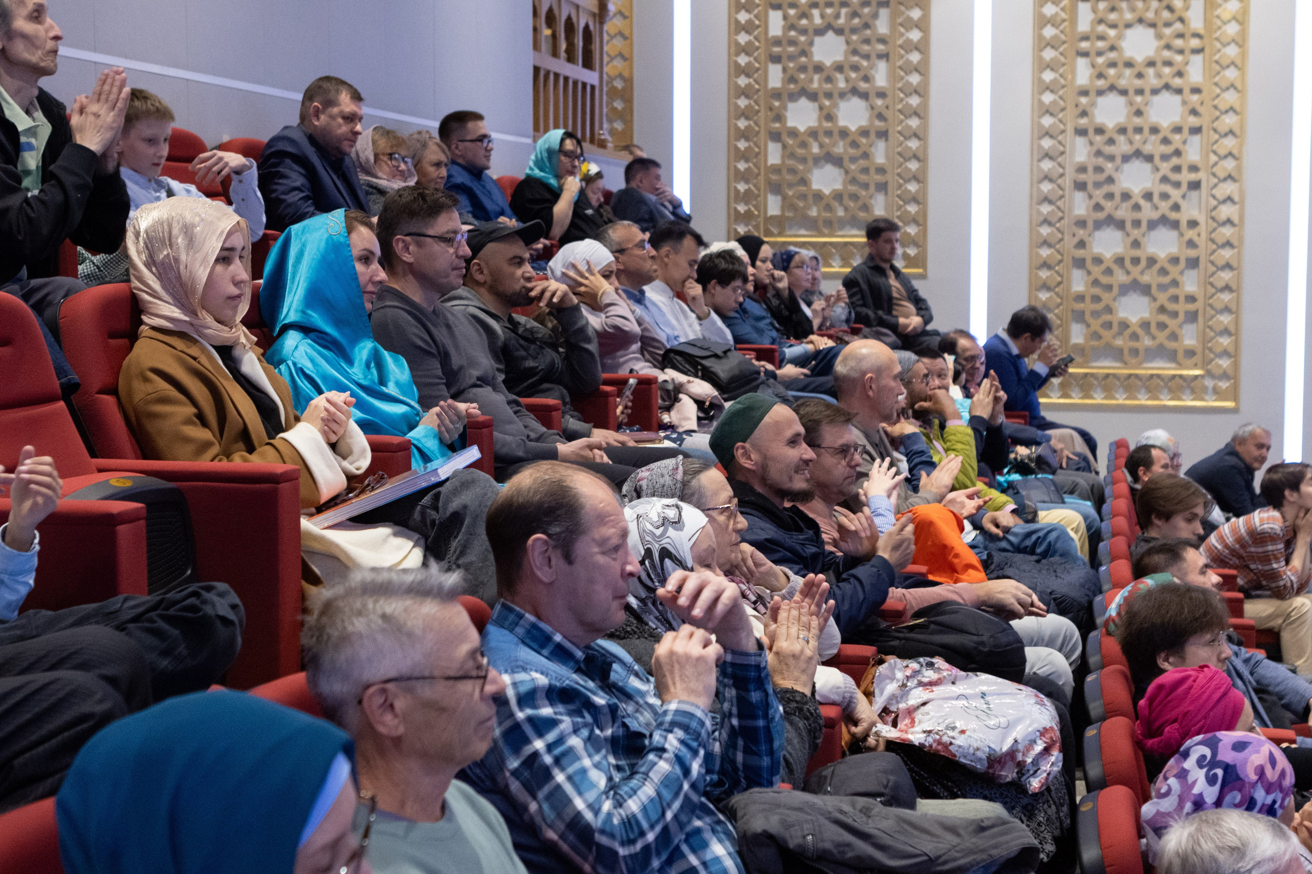 Репортаж с презентации книги — «Москва: город вязевый». Рекламный, предметный, репортажный, семейный фотограф и художник в Москве