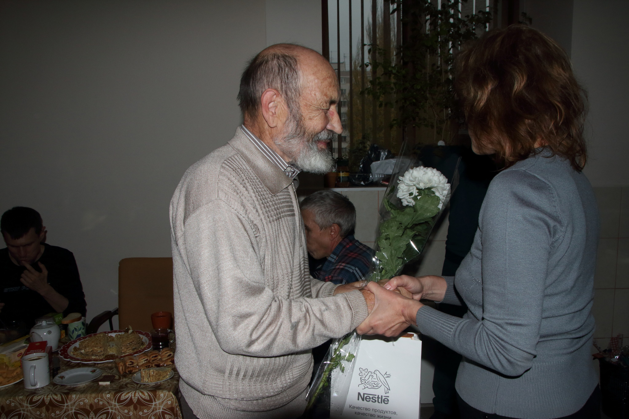 27.10.2019 Выставка Дороги, которые… Развеска. Фотообъединение Самарского областного отделения Союза журналистов России