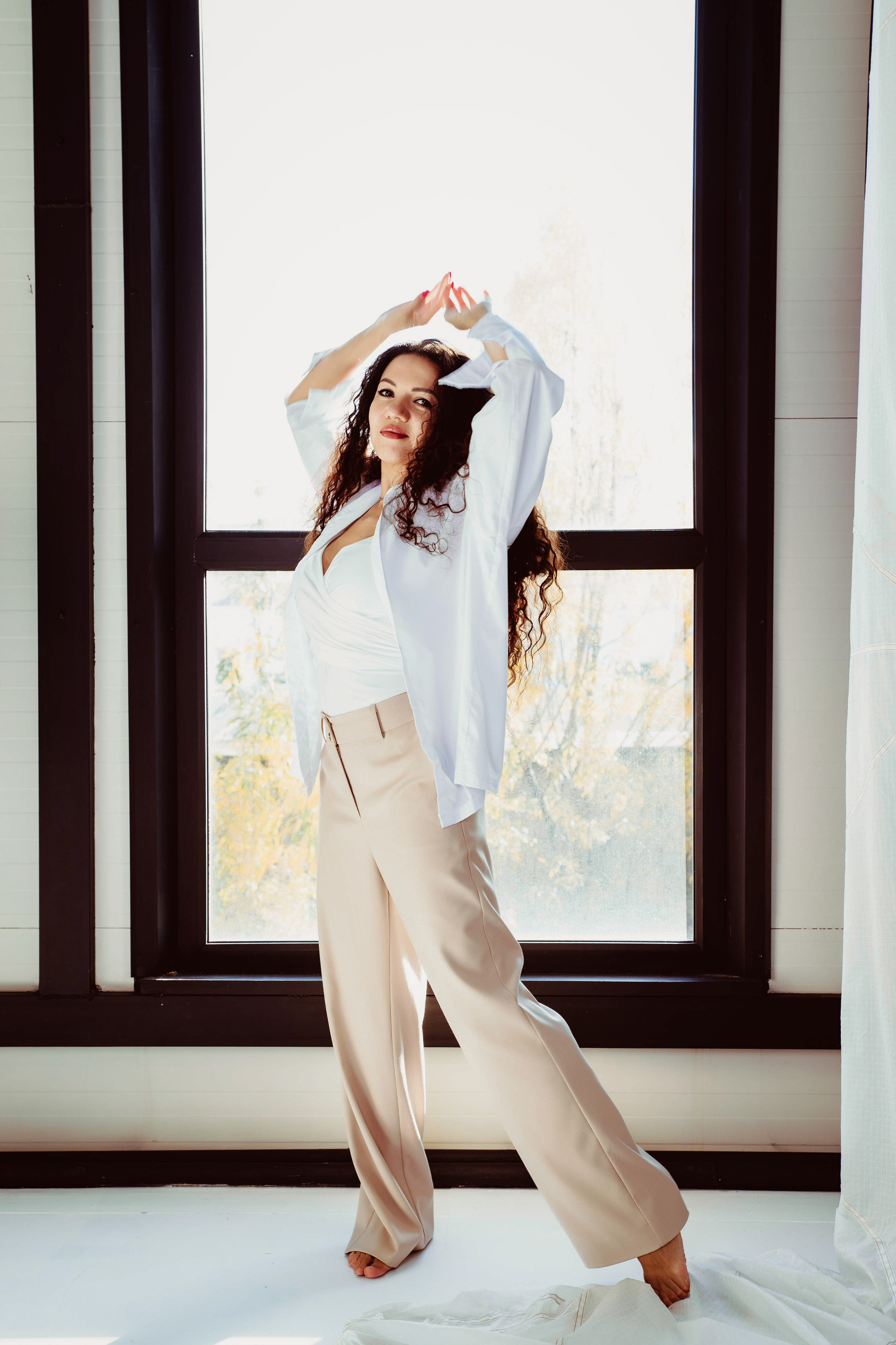 Женские портреты. Айсылу Счастливая — Фотограф | Ретушёр | Нейрокреатор