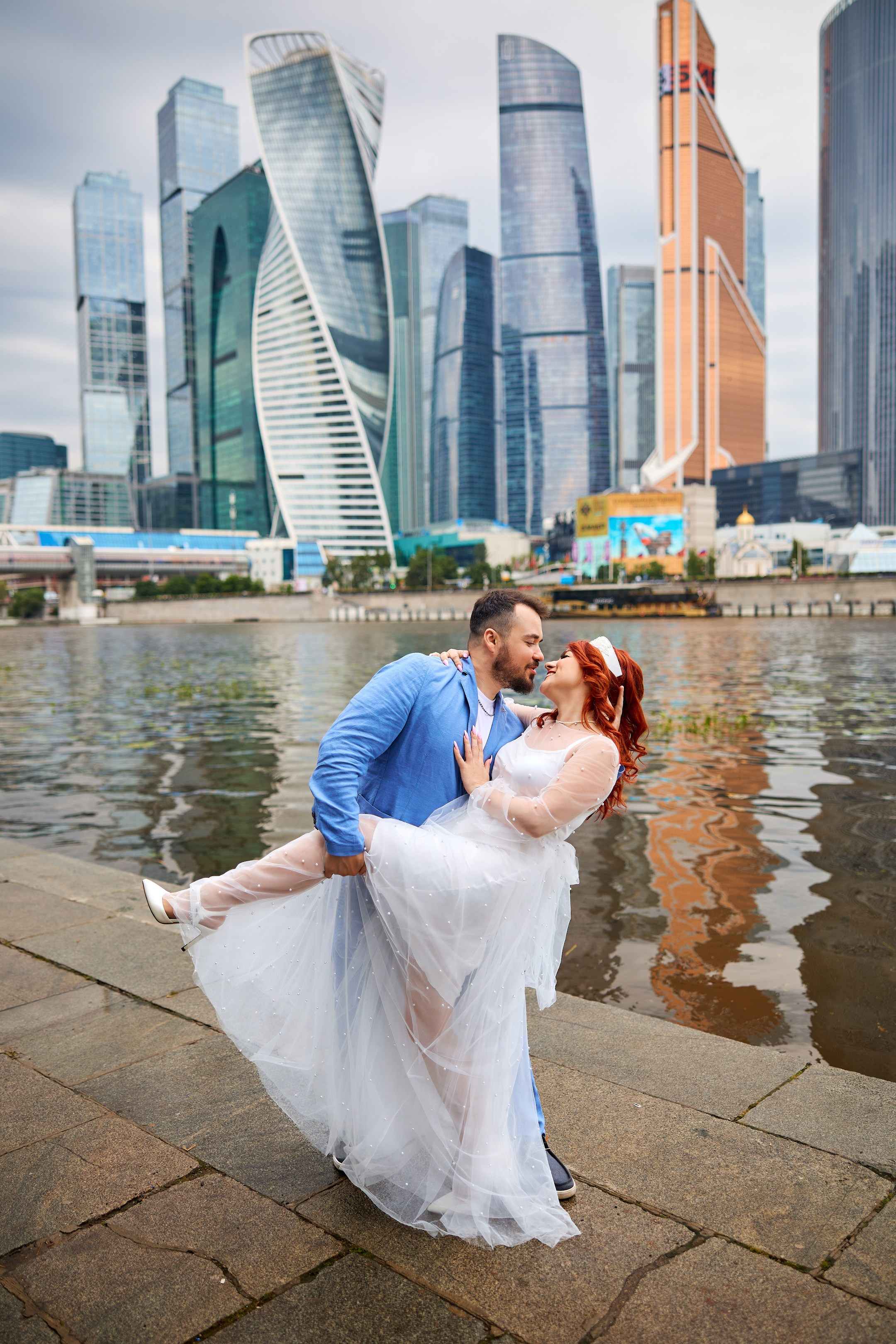 Свадебная фотосессия летом. Свадебный фотограф Сергей Колбинский