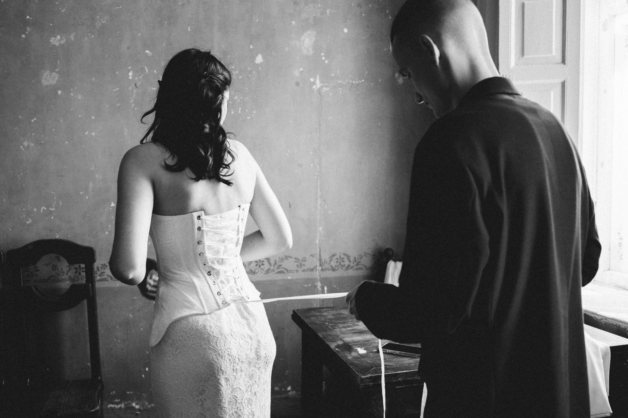 Свадебная фотосессия в «Птичке». Свадебный фотограф Виолетта Сидельникова. Краснодар, Россия, Беларусь, Европа