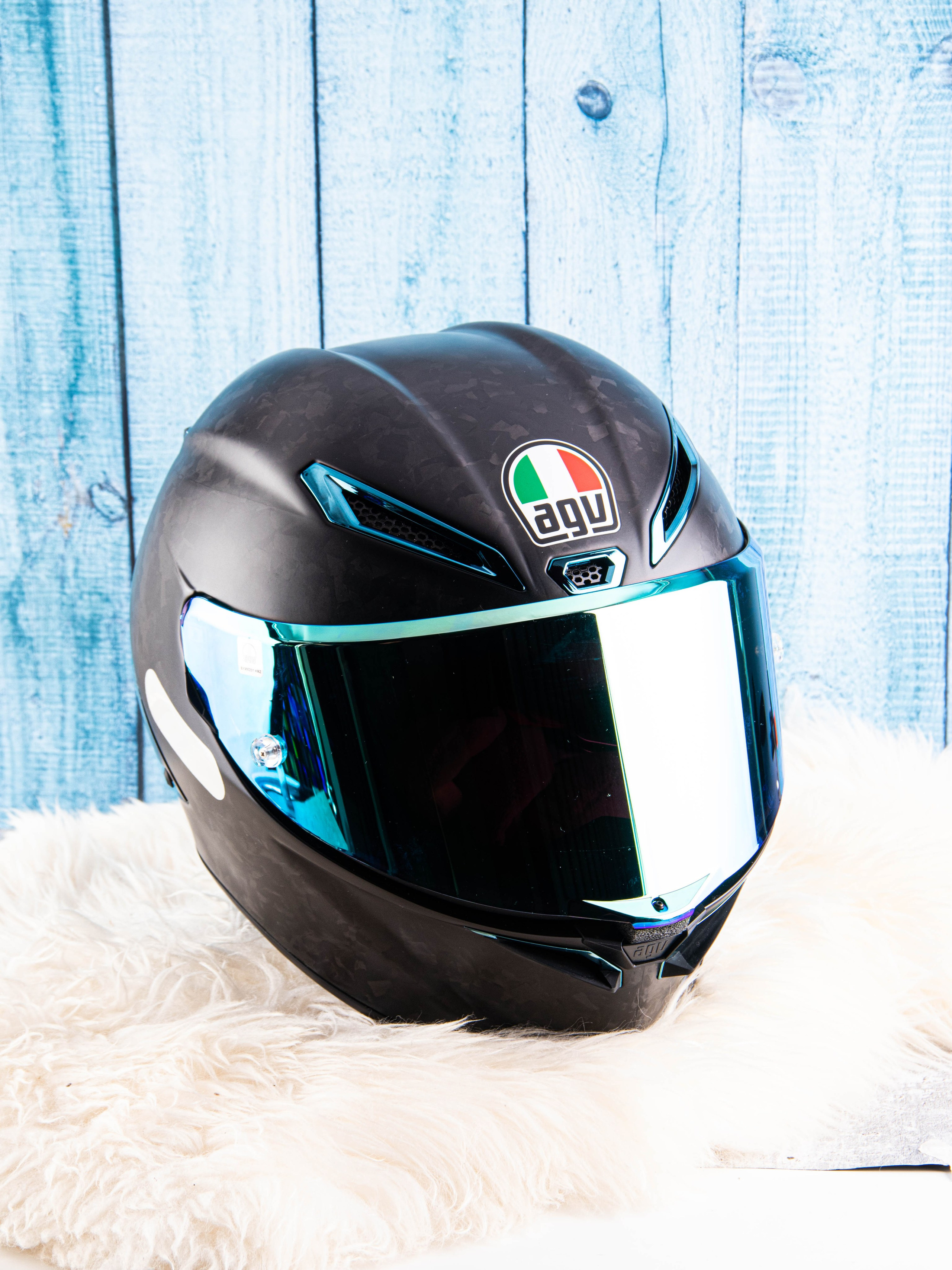 Мотоциклетный шлем. «Матрица»