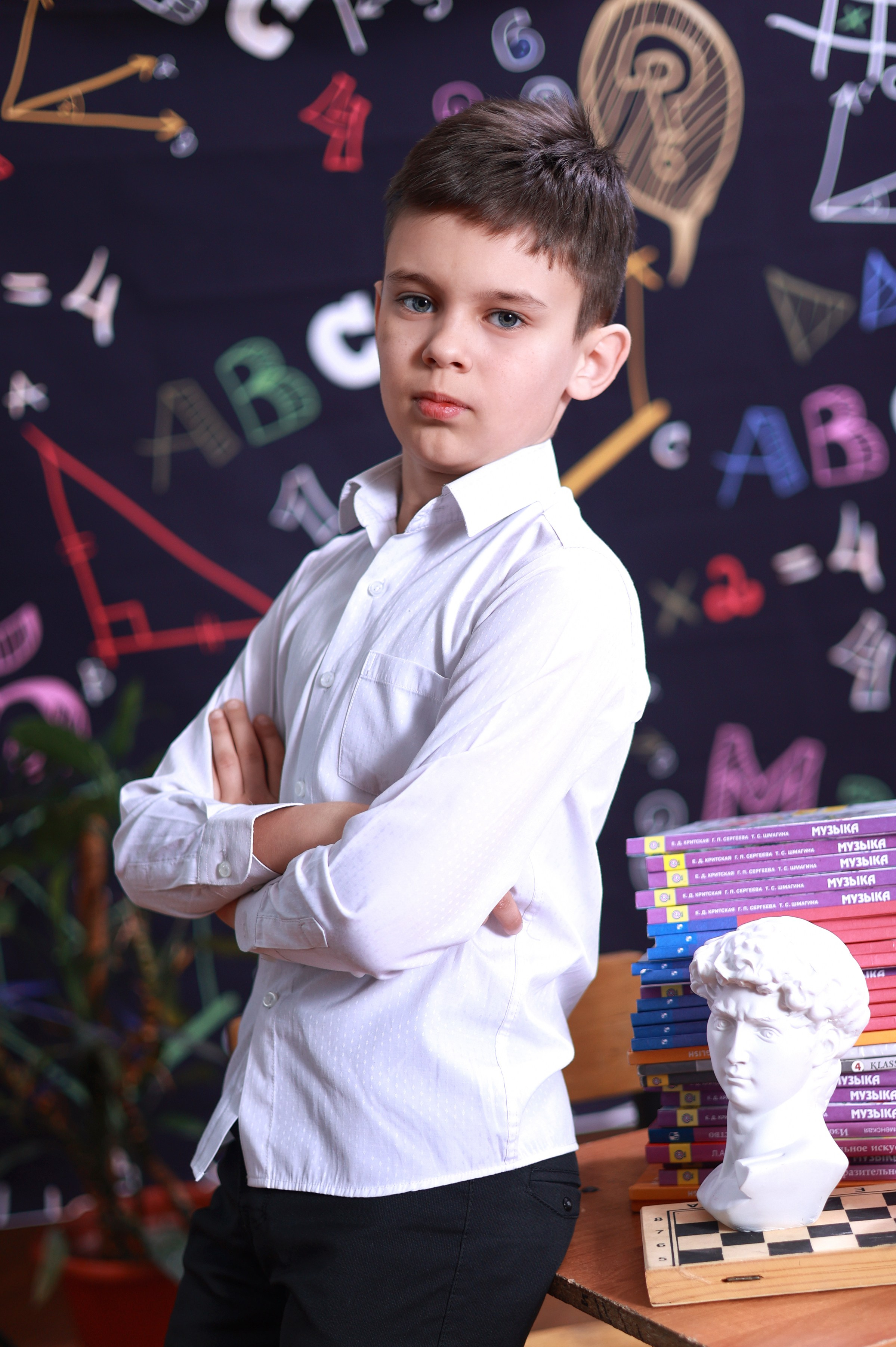 Школьная доска черная. Выпускные альбомы в Иваново в детский сад и школу. Александр и Светлана Янкины