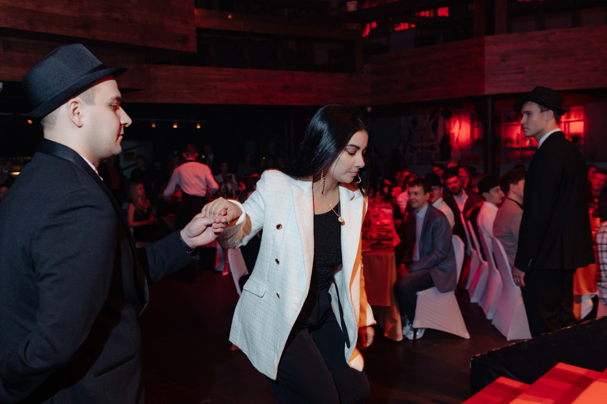 Корпоратив Срочно Деньги. Алексей Шаров — свадебный и репортажный фотограф в Нижнем Новгороде