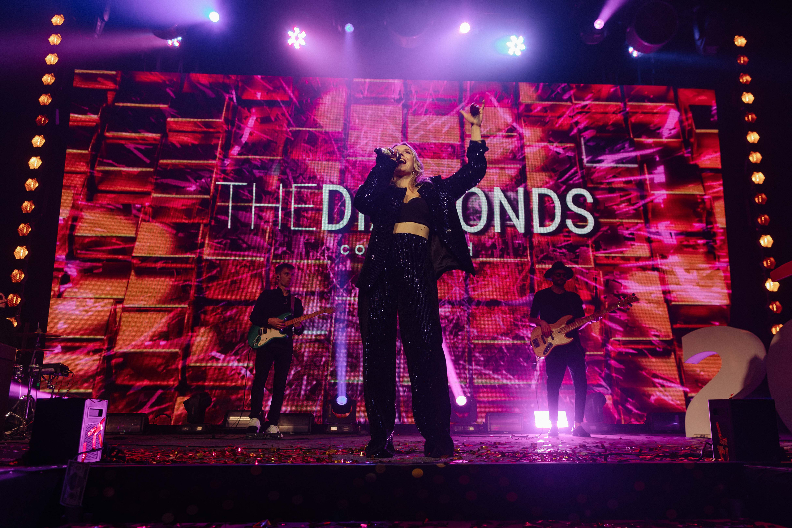 Корпоратив Срочно Деньги. Алексей Шаров — свадебный и репортажный фотограф в Нижнем Новгороде