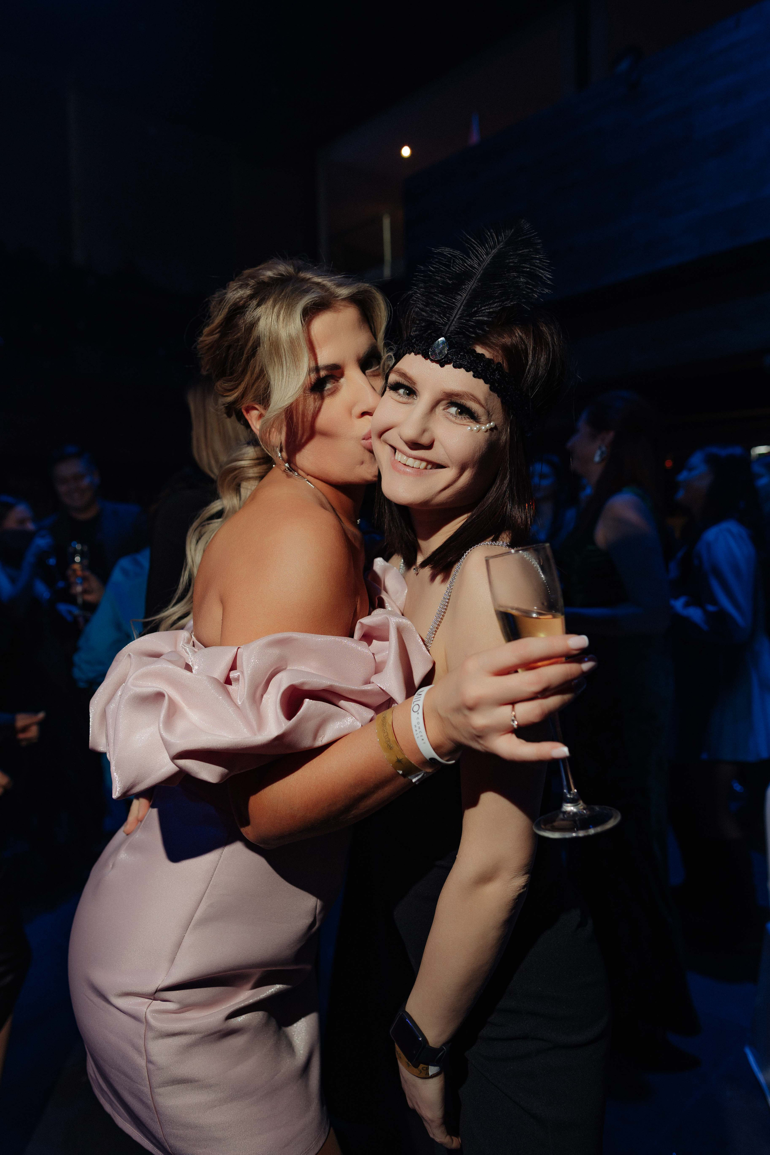 Корпоратив Срочно Деньги. Алексей Шаров — свадебный и репортажный фотограф в Нижнем Новгороде