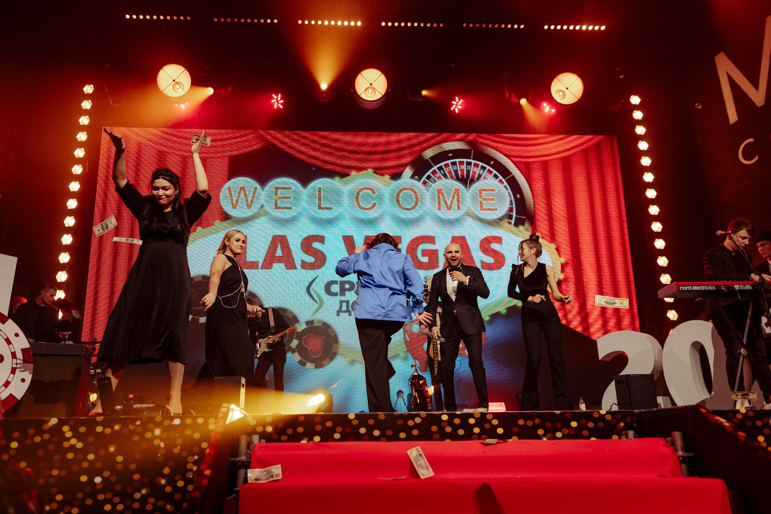 Корпоратив Срочно Деньги. Алексей Шаров — свадебный и репортажный фотограф в Нижнем Новгороде