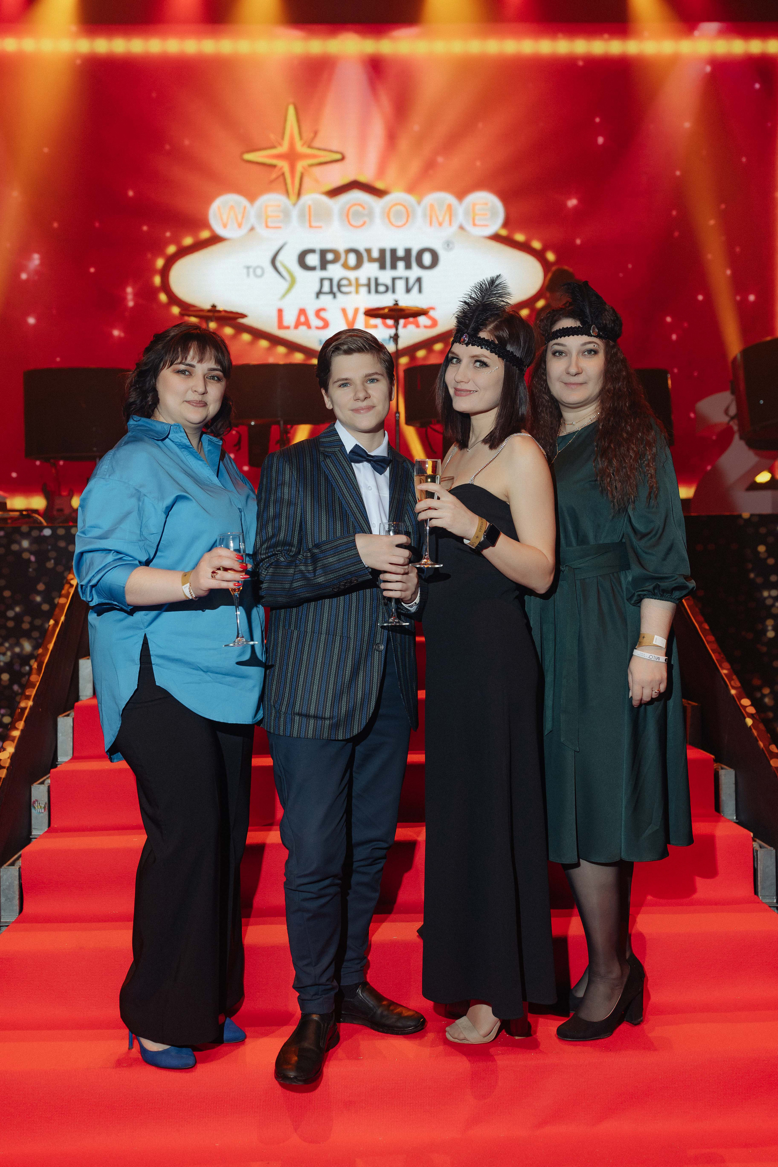 Корпоратив Срочно Деньги. Алексей Шаров — свадебный и репортажный фотограф в Нижнем Новгороде