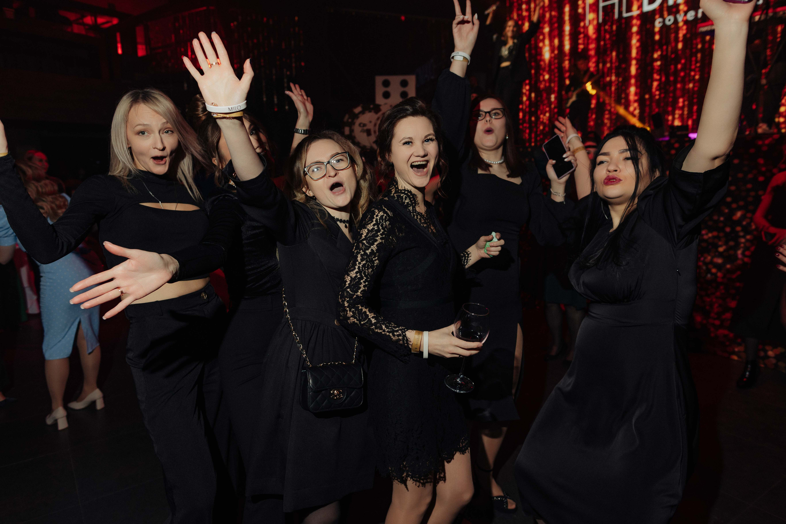 Корпоратив Срочно Деньги. Алексей Шаров — свадебный и репортажный фотограф в Нижнем Новгороде