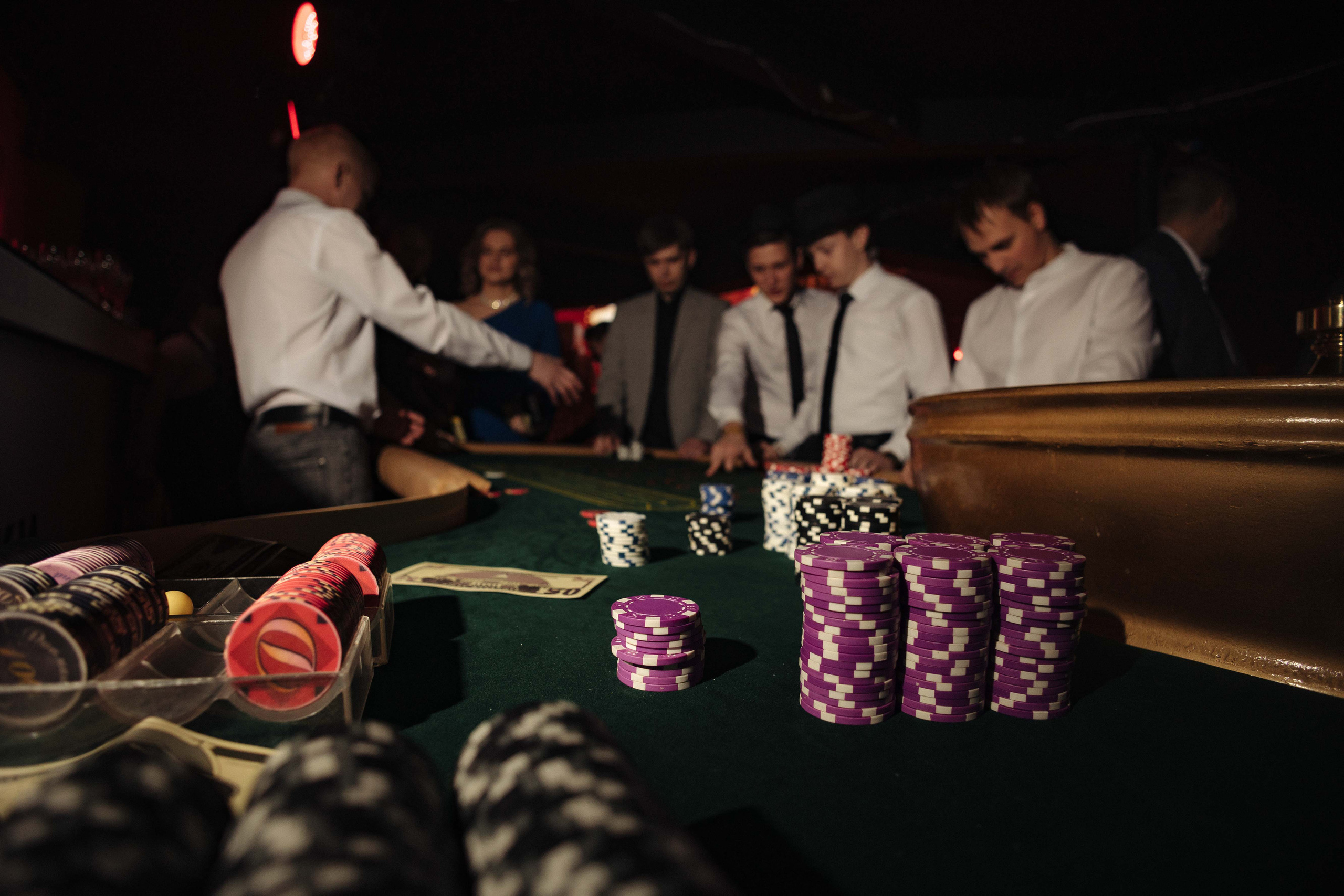 Корпоратив Срочно Деньги. Алексей Шаров — свадебный и репортажный фотограф в Нижнем Новгороде