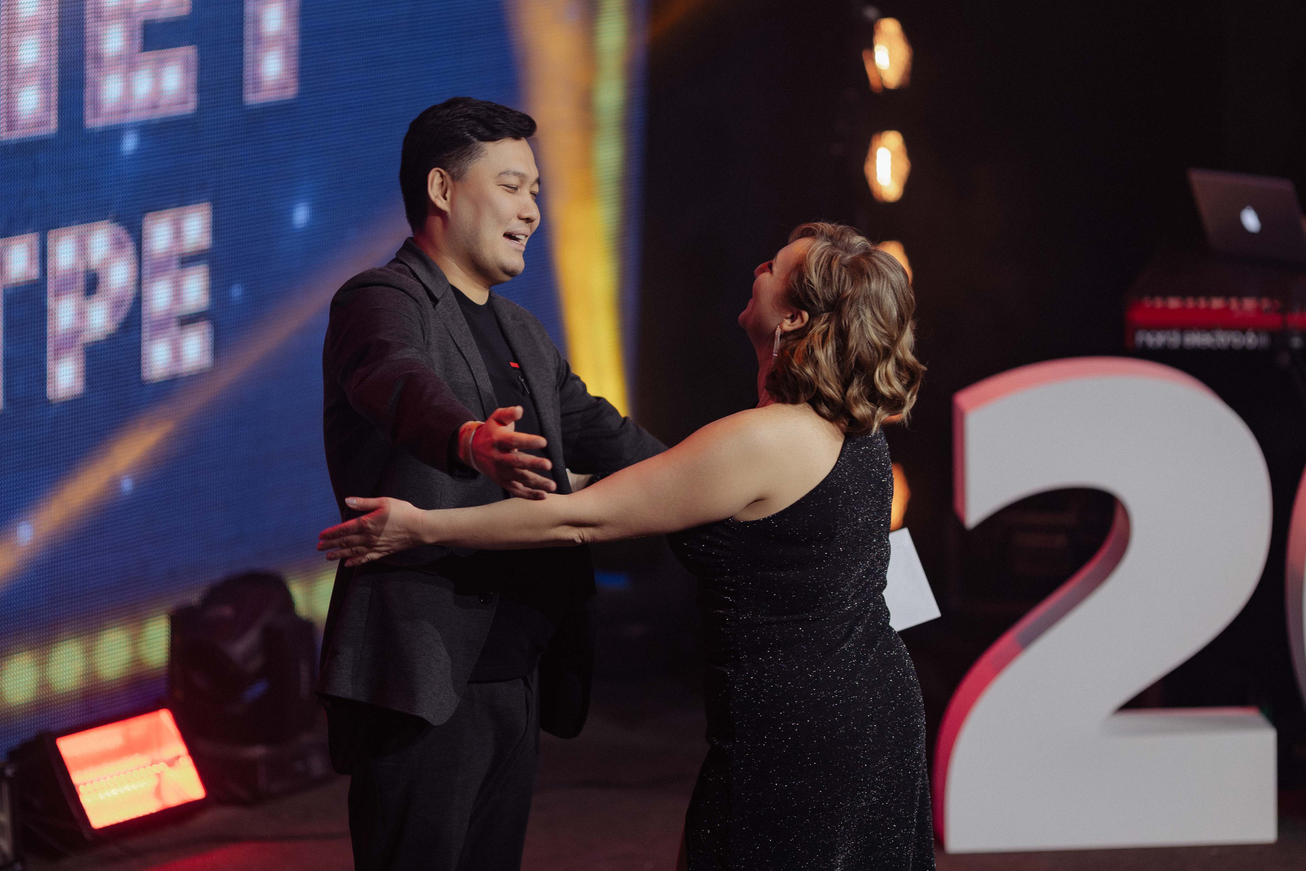 Корпоратив Срочно Деньги. Алексей Шаров — свадебный и репортажный фотограф в Нижнем Новгороде