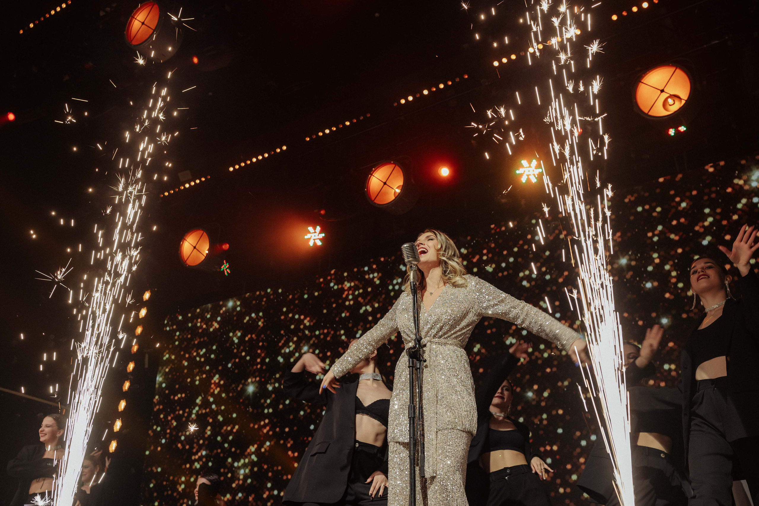 Корпоратив Срочно Деньги. Алексей Шаров — свадебный и репортажный фотограф в Нижнем Новгороде