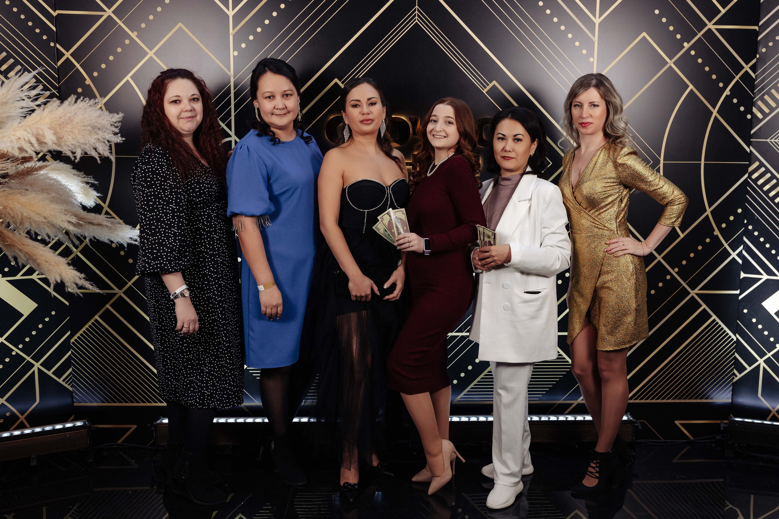 Корпоратив Срочно Деньги. Алексей Шаров — свадебный и репортажный фотограф в Нижнем Новгороде