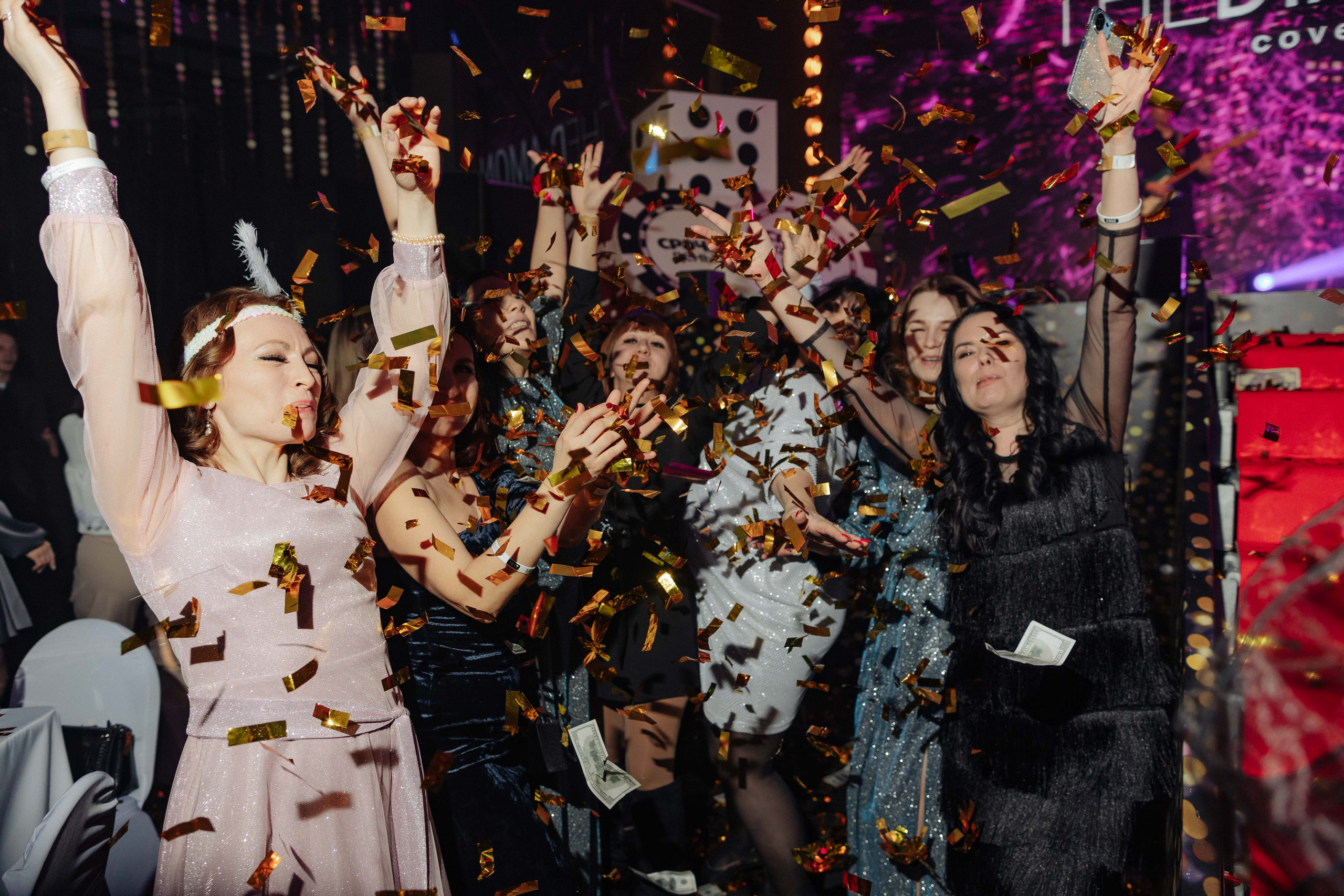 Корпоратив Срочно Деньги. Алексей Шаров — свадебный и репортажный фотограф в Нижнем Новгороде