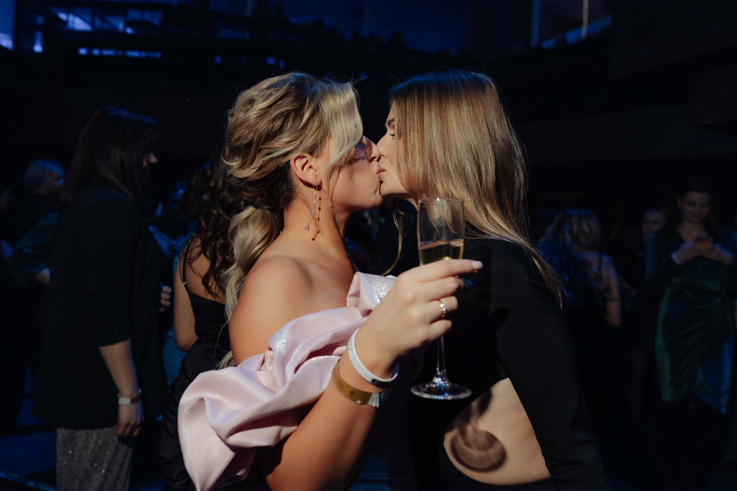 Корпоратив Срочно Деньги. Алексей Шаров — свадебный и репортажный фотограф в Нижнем Новгороде