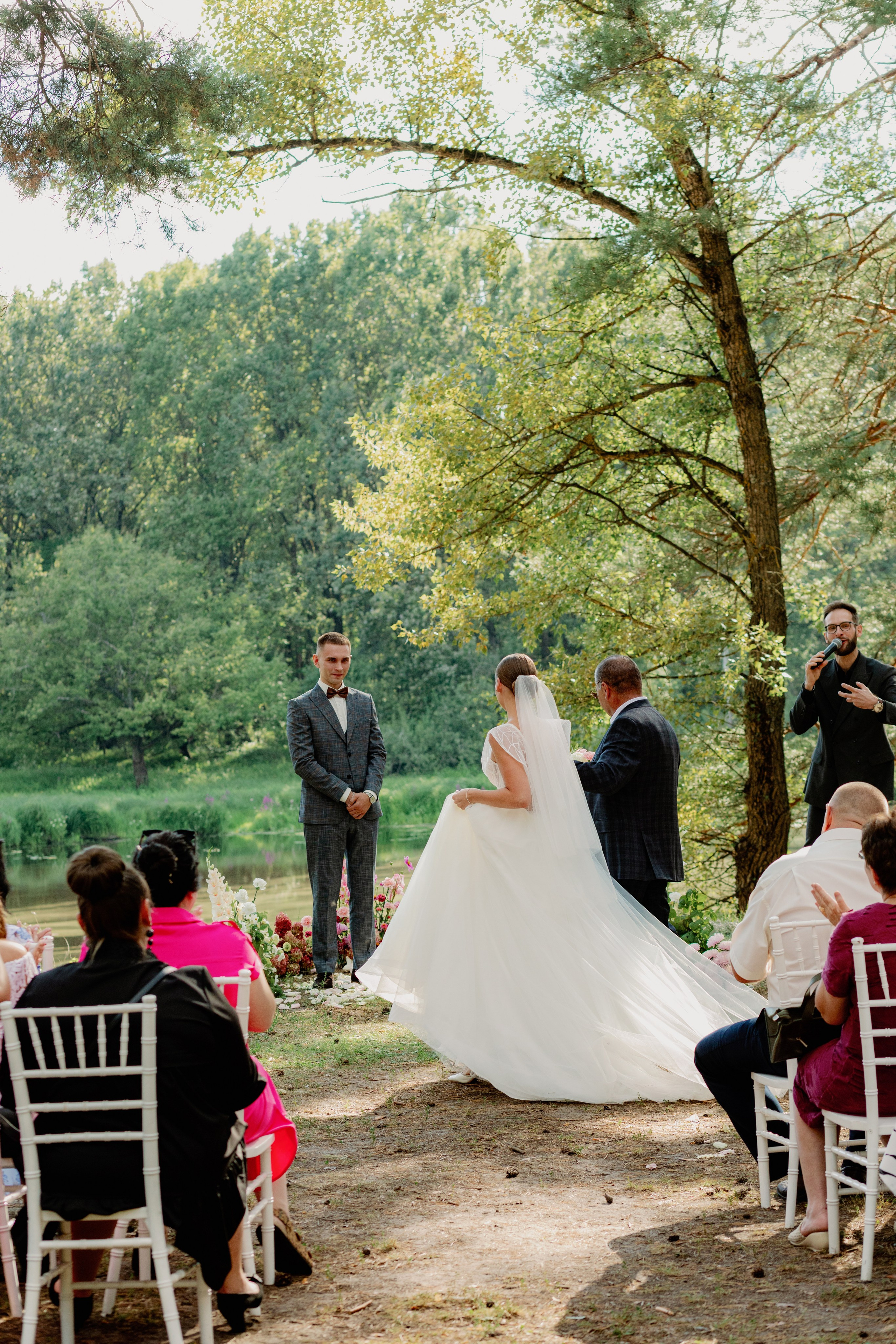 Летняя свадебная фотосессия