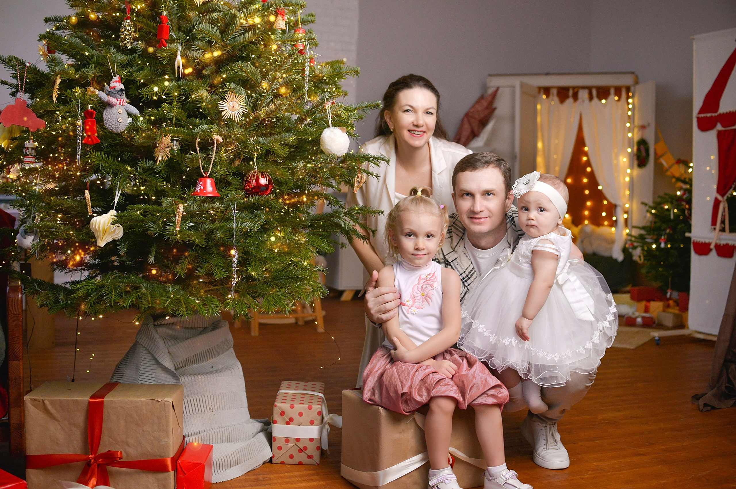 Новогодняя семейная фотосессия в Краснодаре 2023-2024. Фотограф новорожденных Краснодар Малышенко Надежда