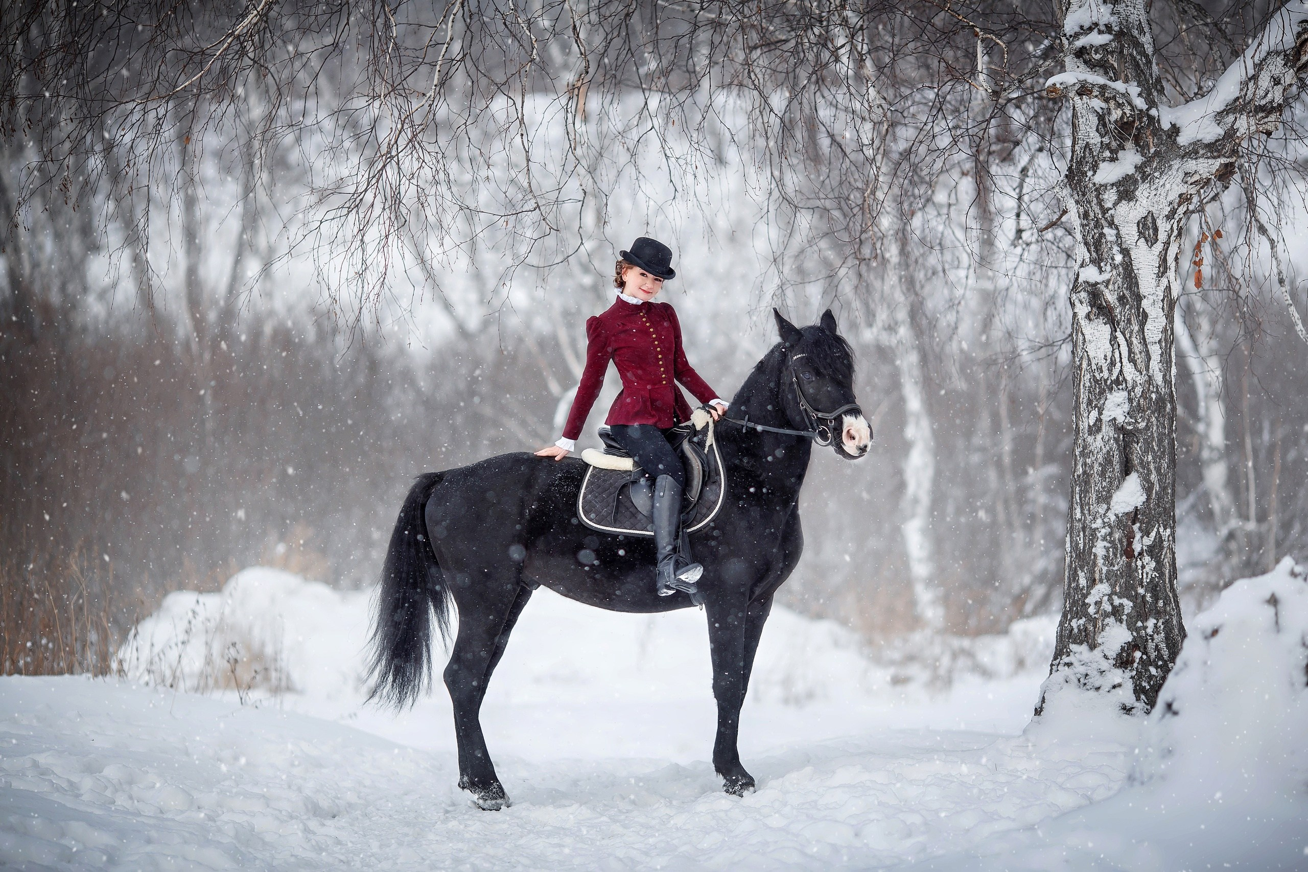 С конем. Сказочный фотограф фотопроекты фототуры в Новосибирске и на Алтае