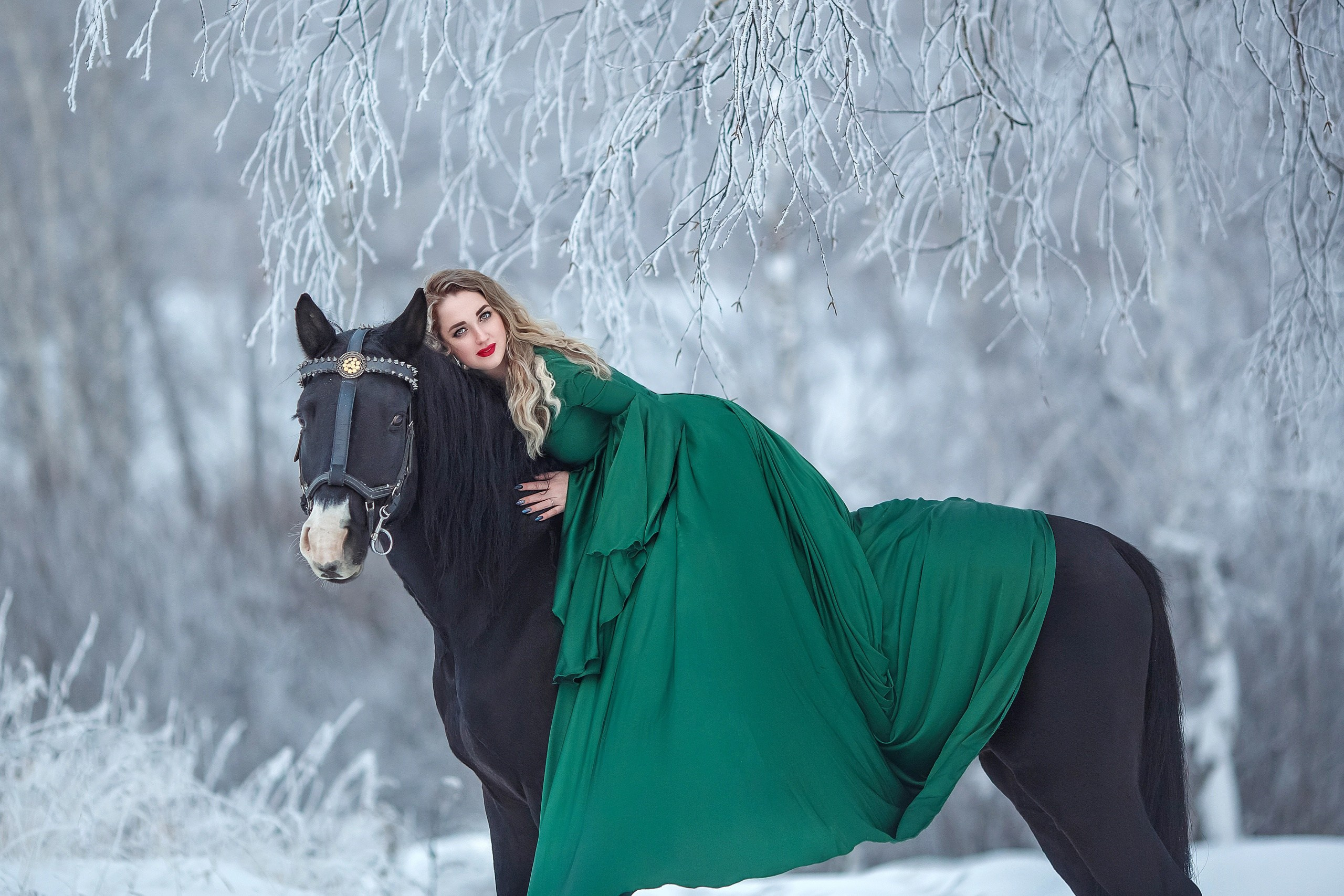 С конем. Сказочный фотограф фотопроекты фототуры в Новосибирске и на Алтае