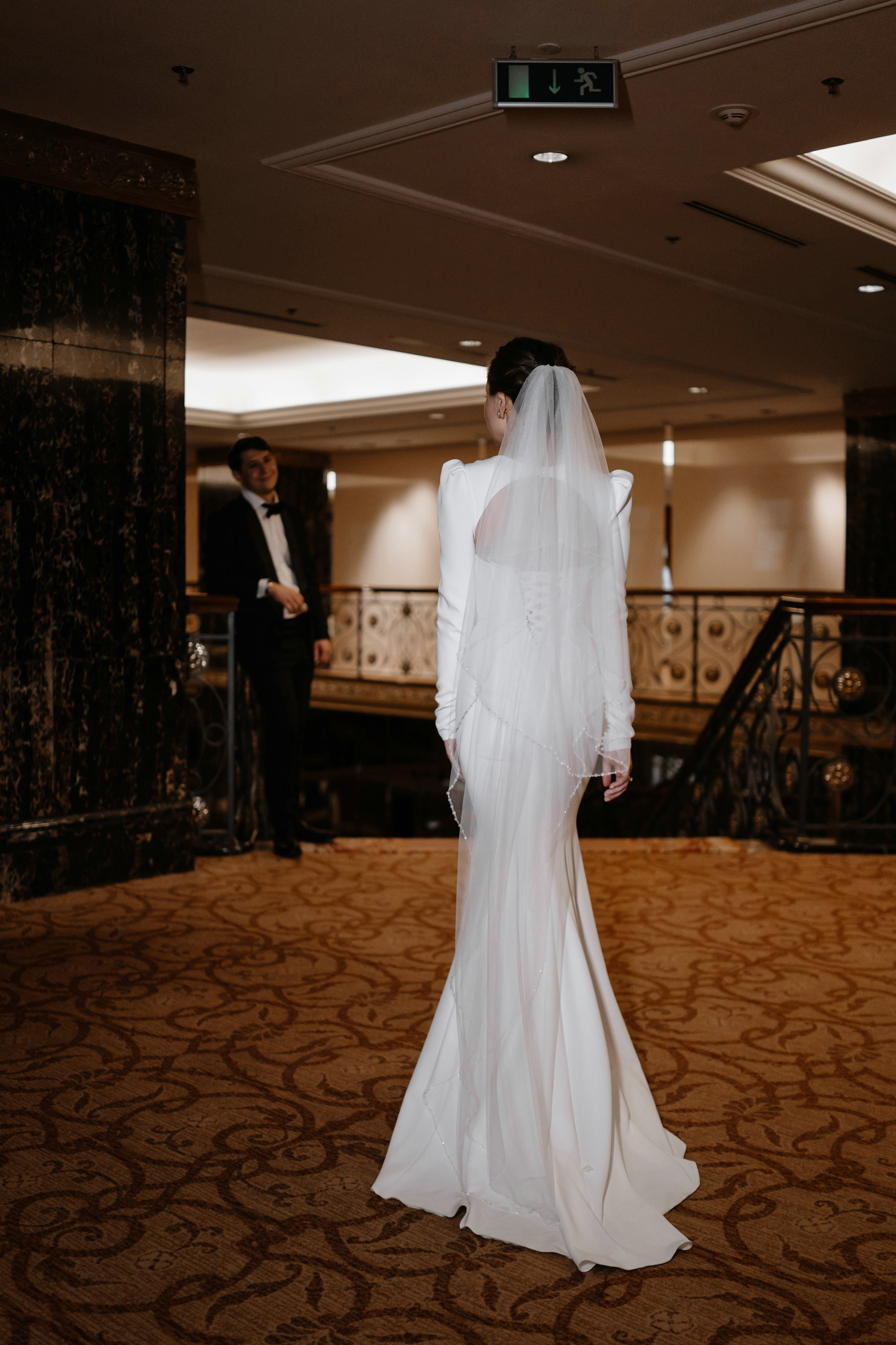 Фотосессия свадьбы в Lotte Plaza. Свадебный и семейный фотограф в Москве Светлана Зоткина