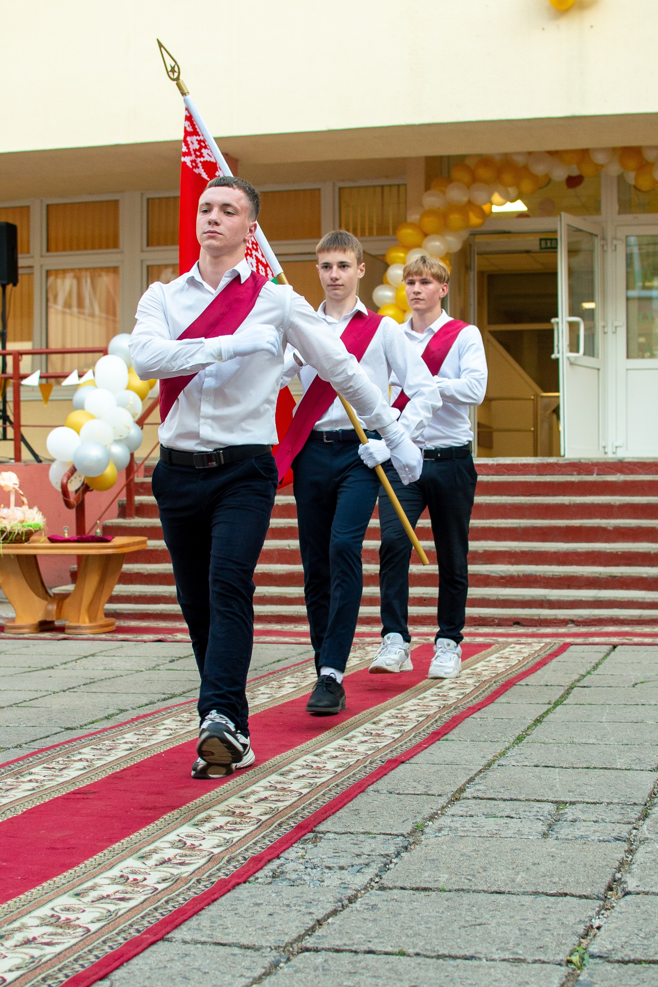 Выпускной 11 класс. Семейный фотограф на выписку из роддома и крещение Минск Настя Гришук